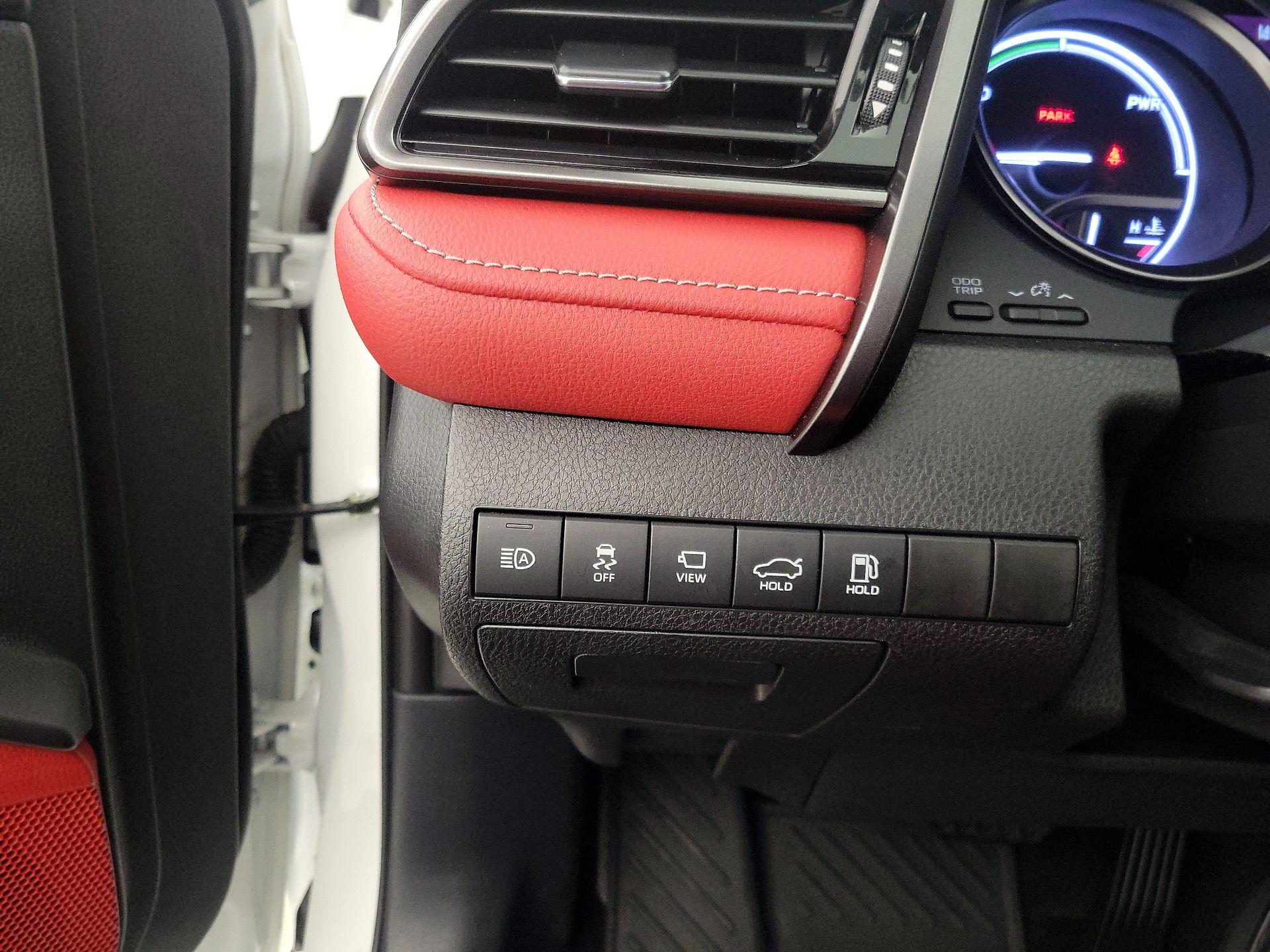 Thumbnail: 2022 Toyota Camry - 13