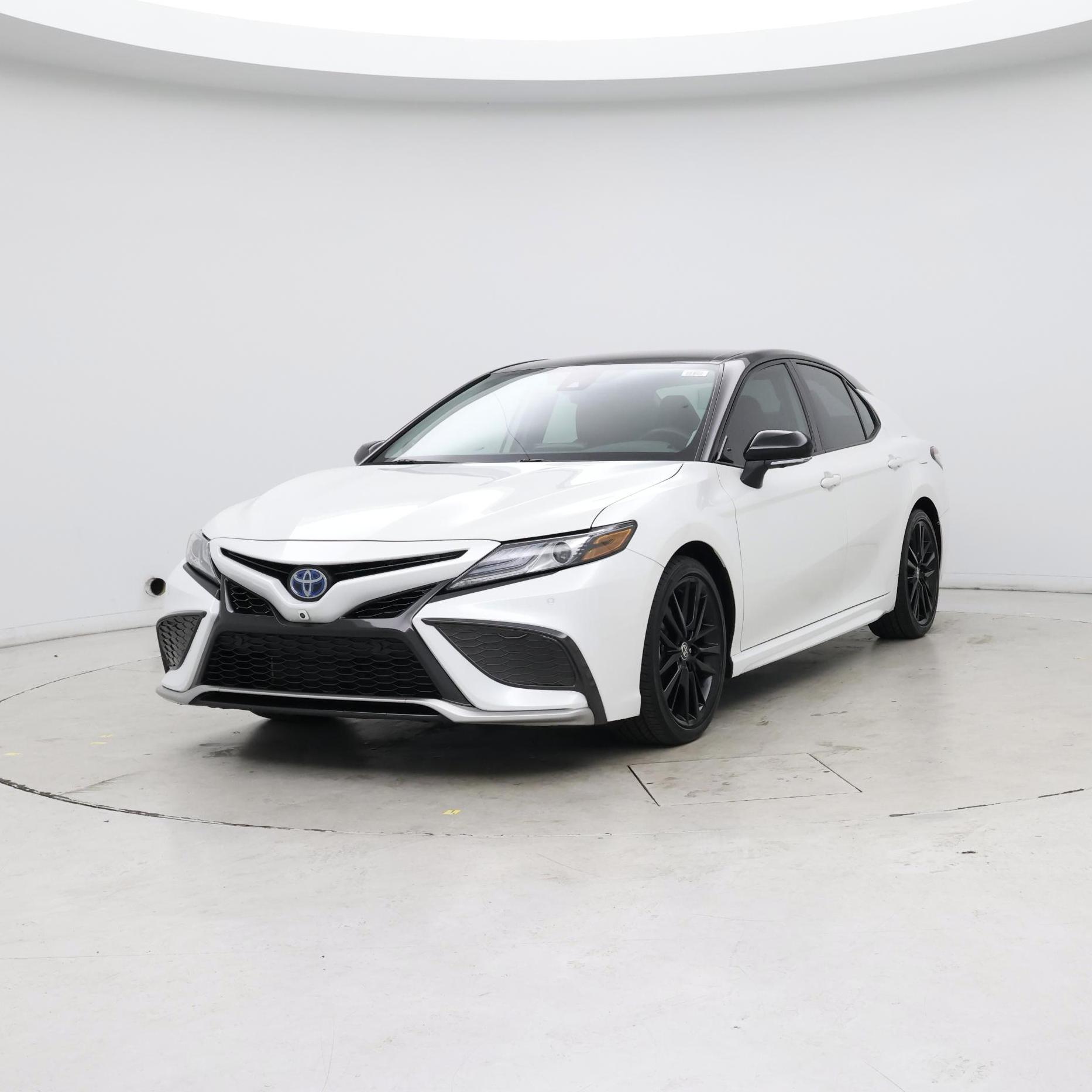 Thumbnail: 2022 Toyota Camry - 4