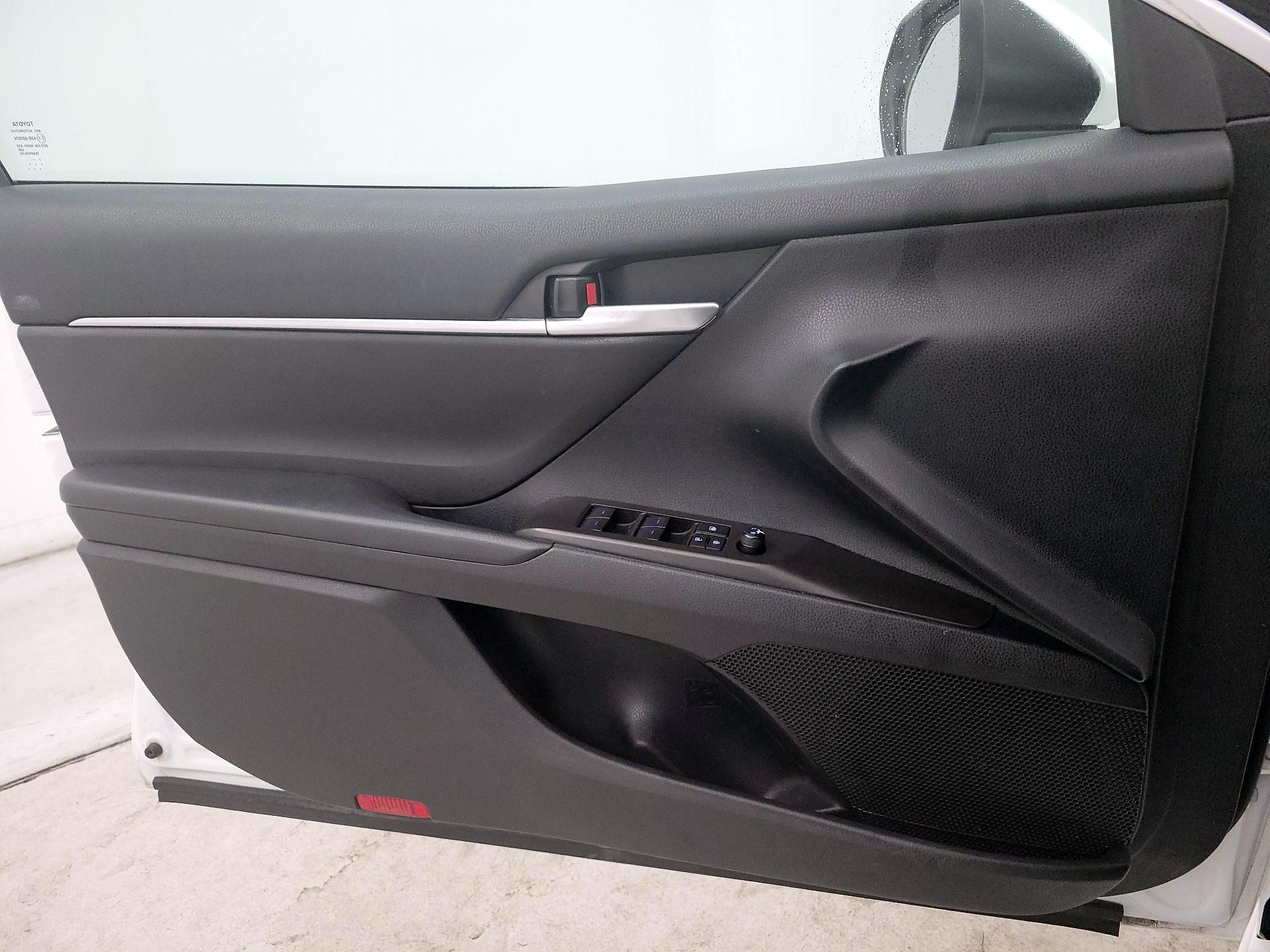 Thumbnail: 2023 Toyota Camry - 12