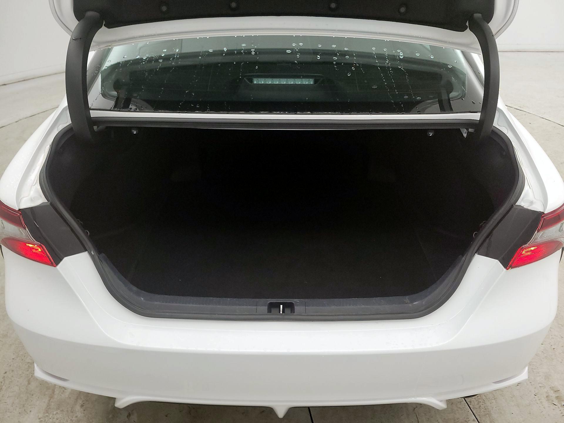 Thumbnail: 2023 Toyota Camry - 20