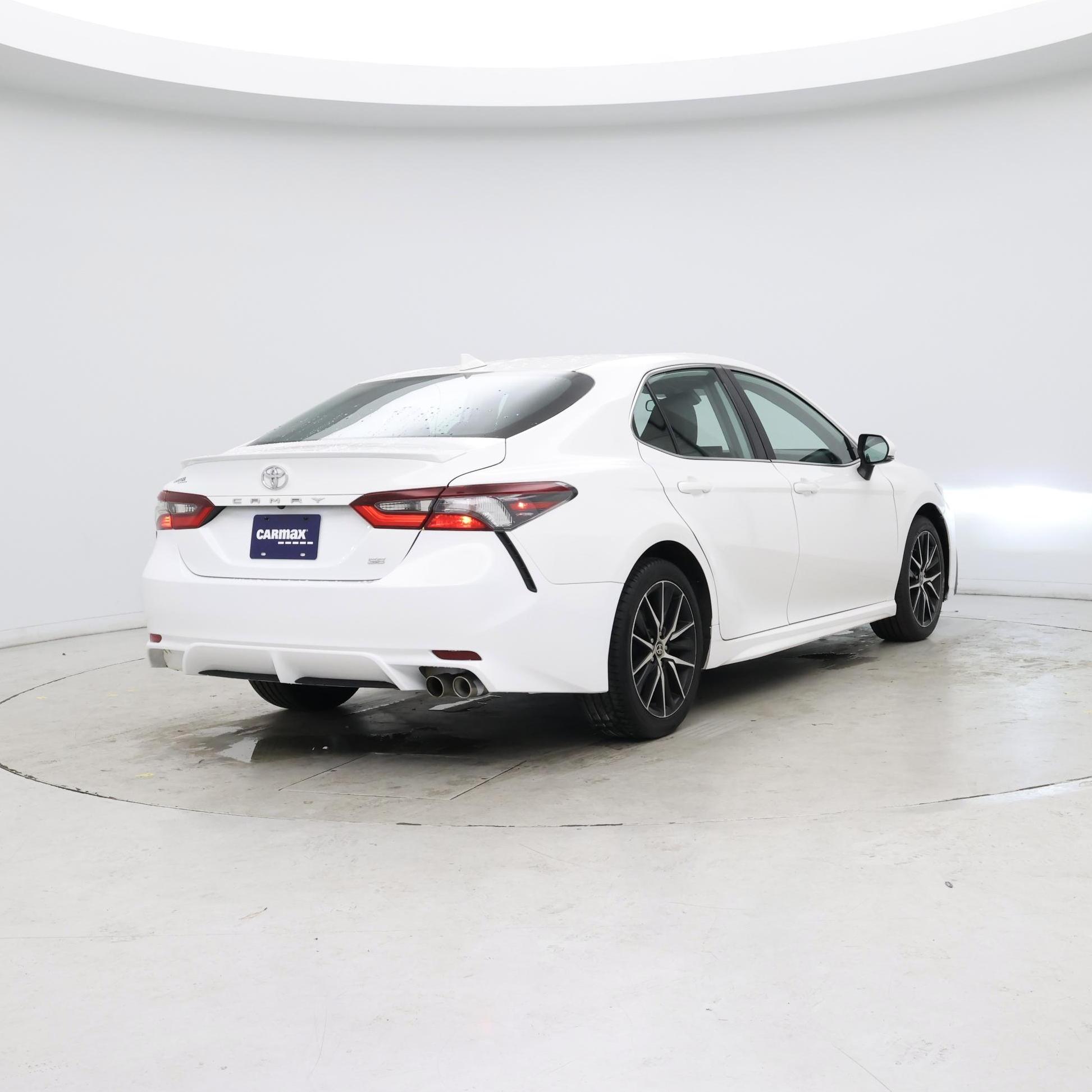 Thumbnail: 2023 Toyota Camry - 8