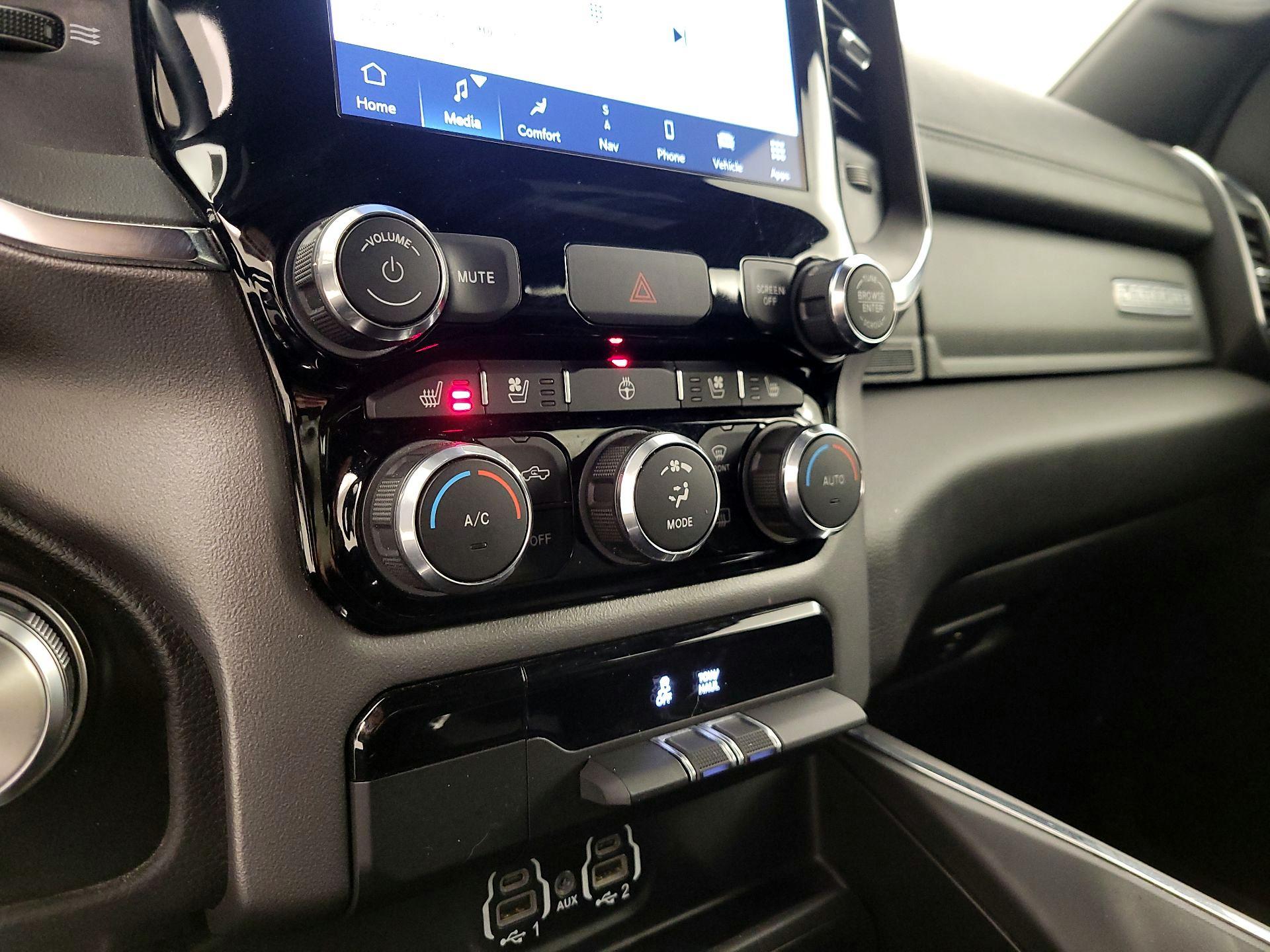 Thumbnail: 2024 RAM 1500 - 17