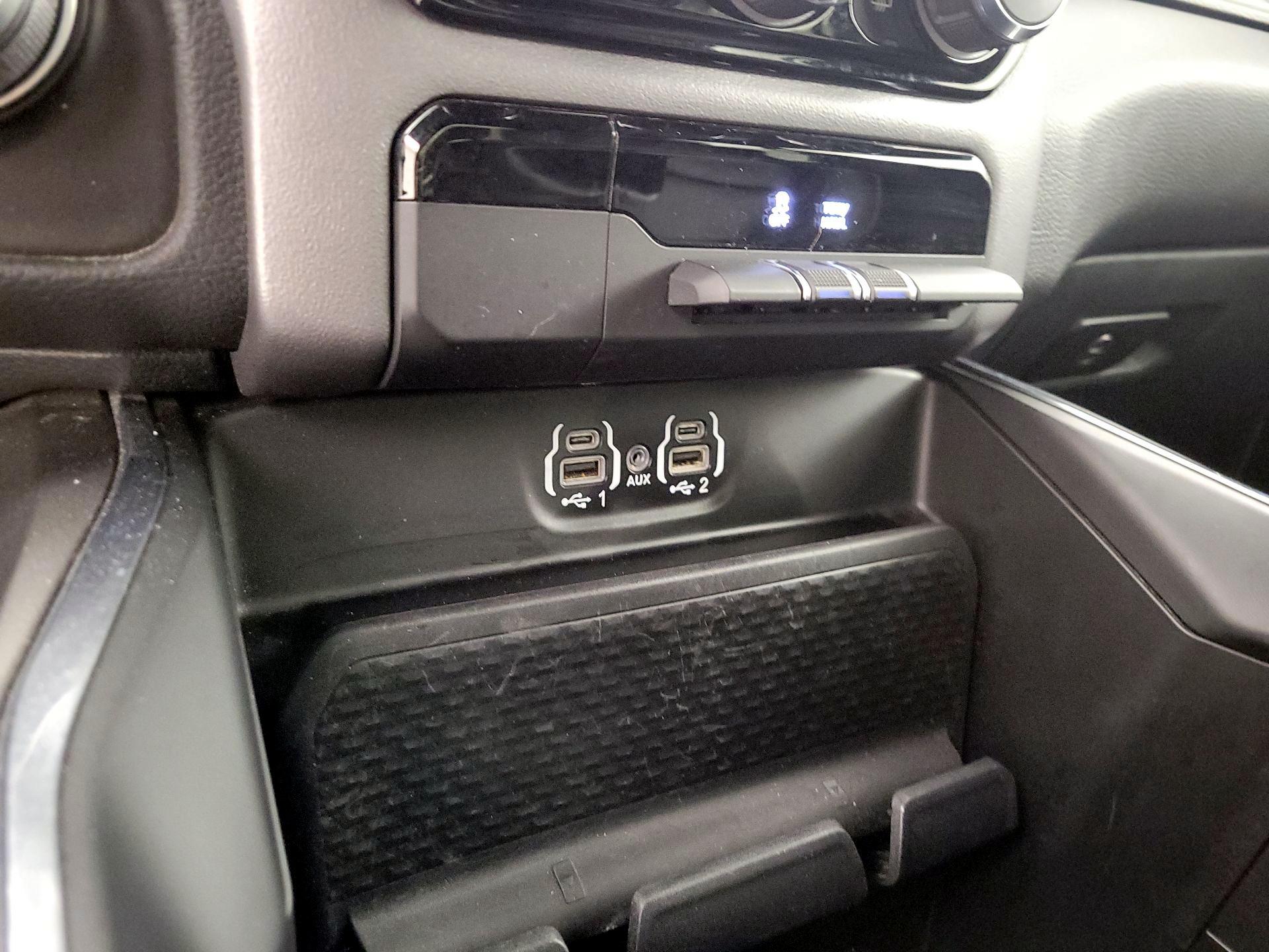 Thumbnail: 2024 RAM 1500 - 19