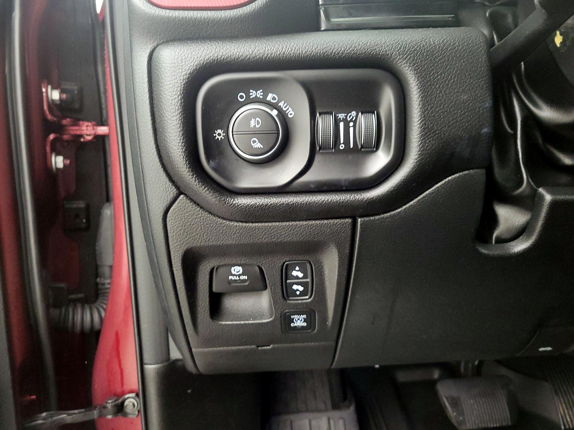 Thumbnail: 2025 RAM 1500 - 13