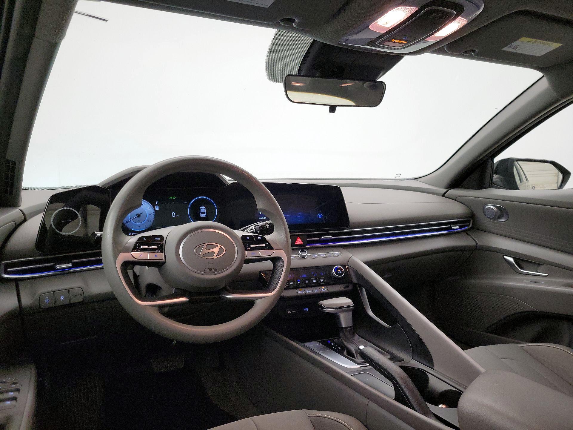 Thumbnail: 2024 Hyundai Elantra - 9