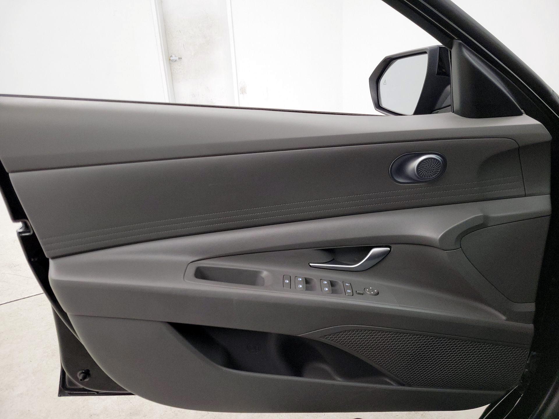 Thumbnail: 2024 Hyundai Elantra - 12