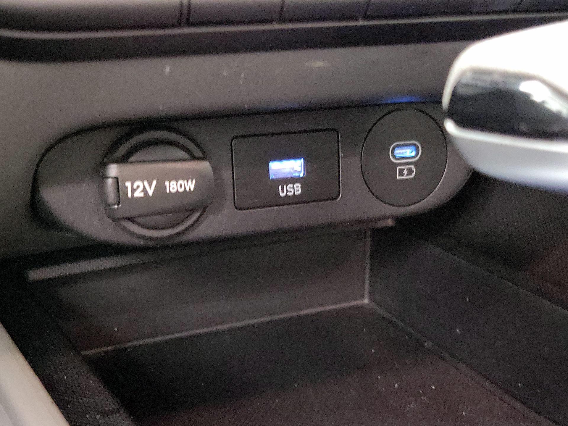 Thumbnail: 2024 Hyundai Elantra - 18