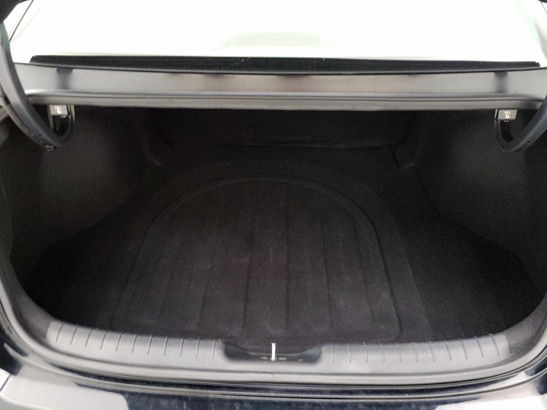 Thumbnail: 2024 Hyundai Elantra - 20