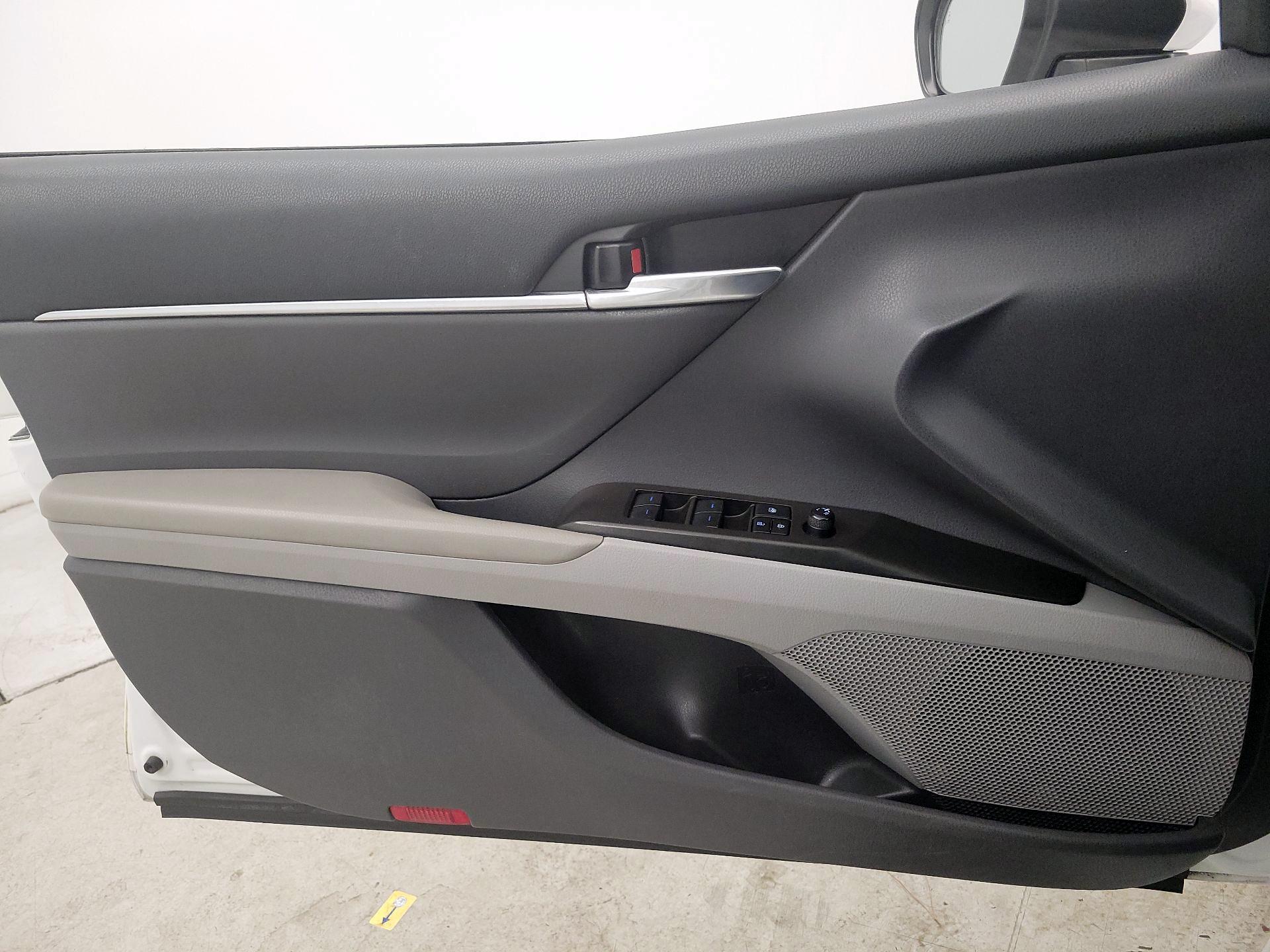 Thumbnail: 2024 Toyota Camry - 12