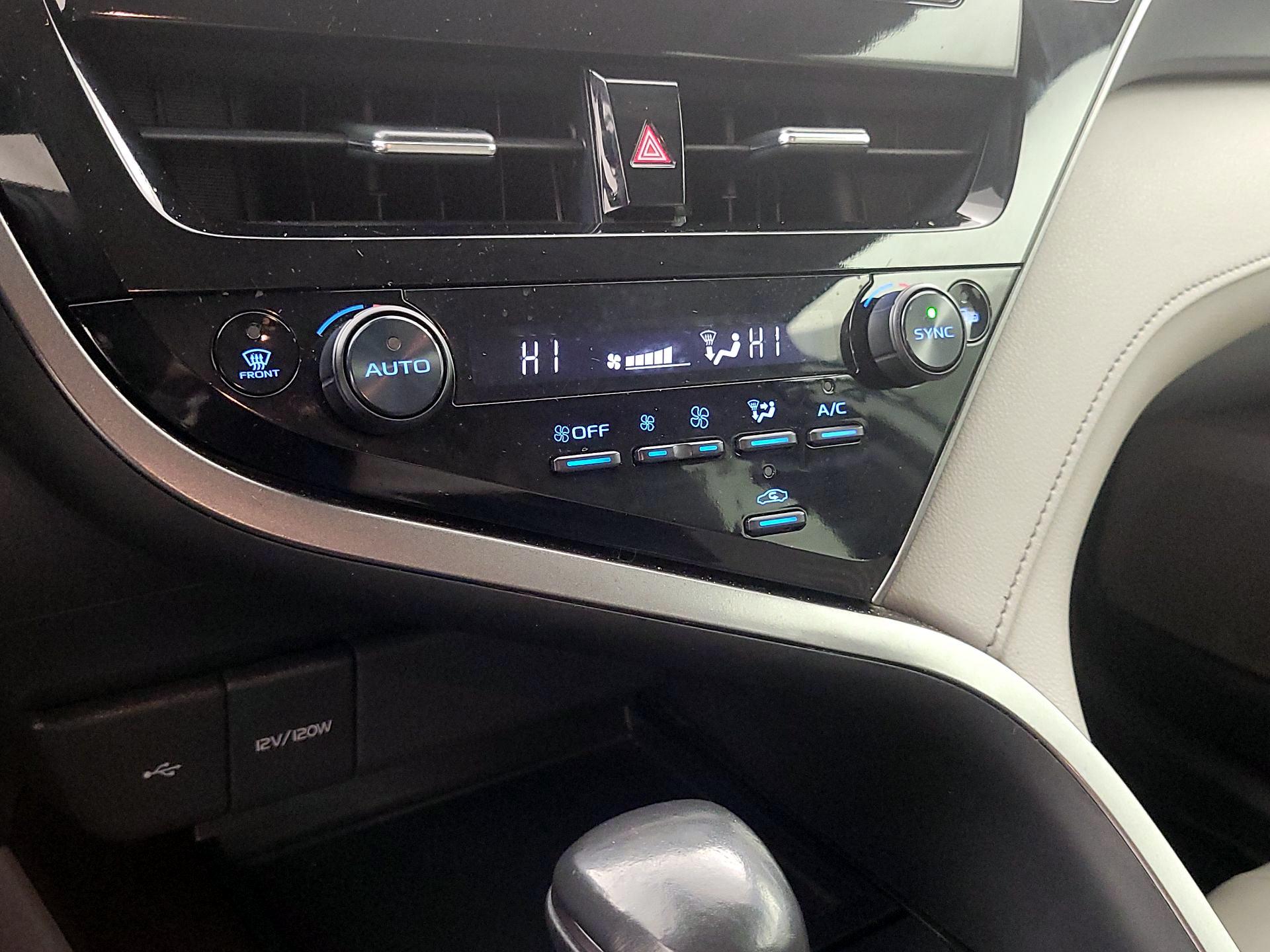 Thumbnail: 2024 Toyota Camry - 16