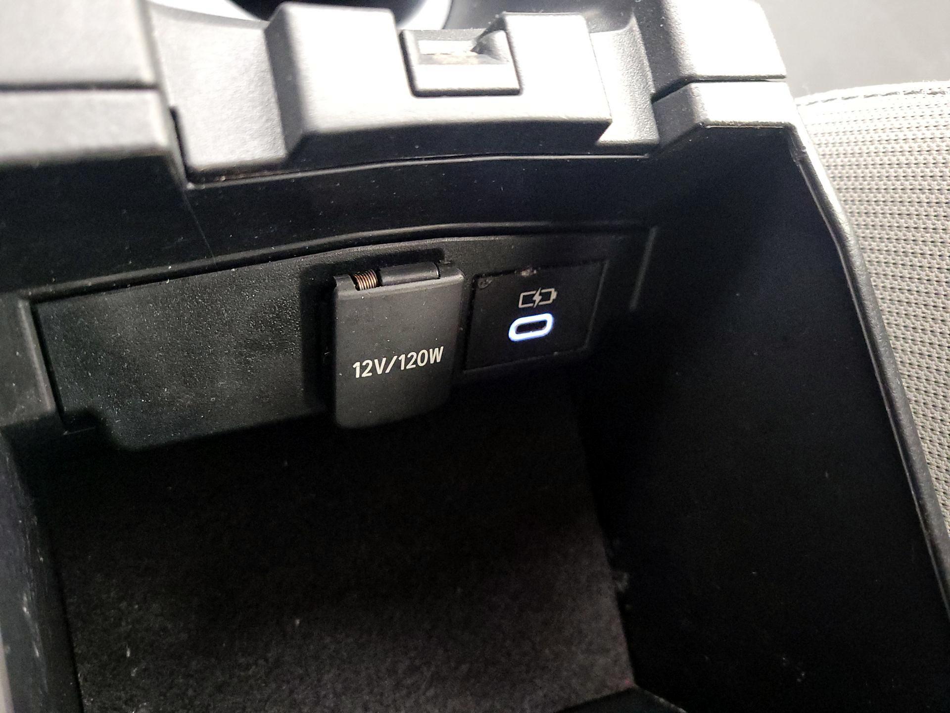 Thumbnail: 2024 Toyota Corolla - 18