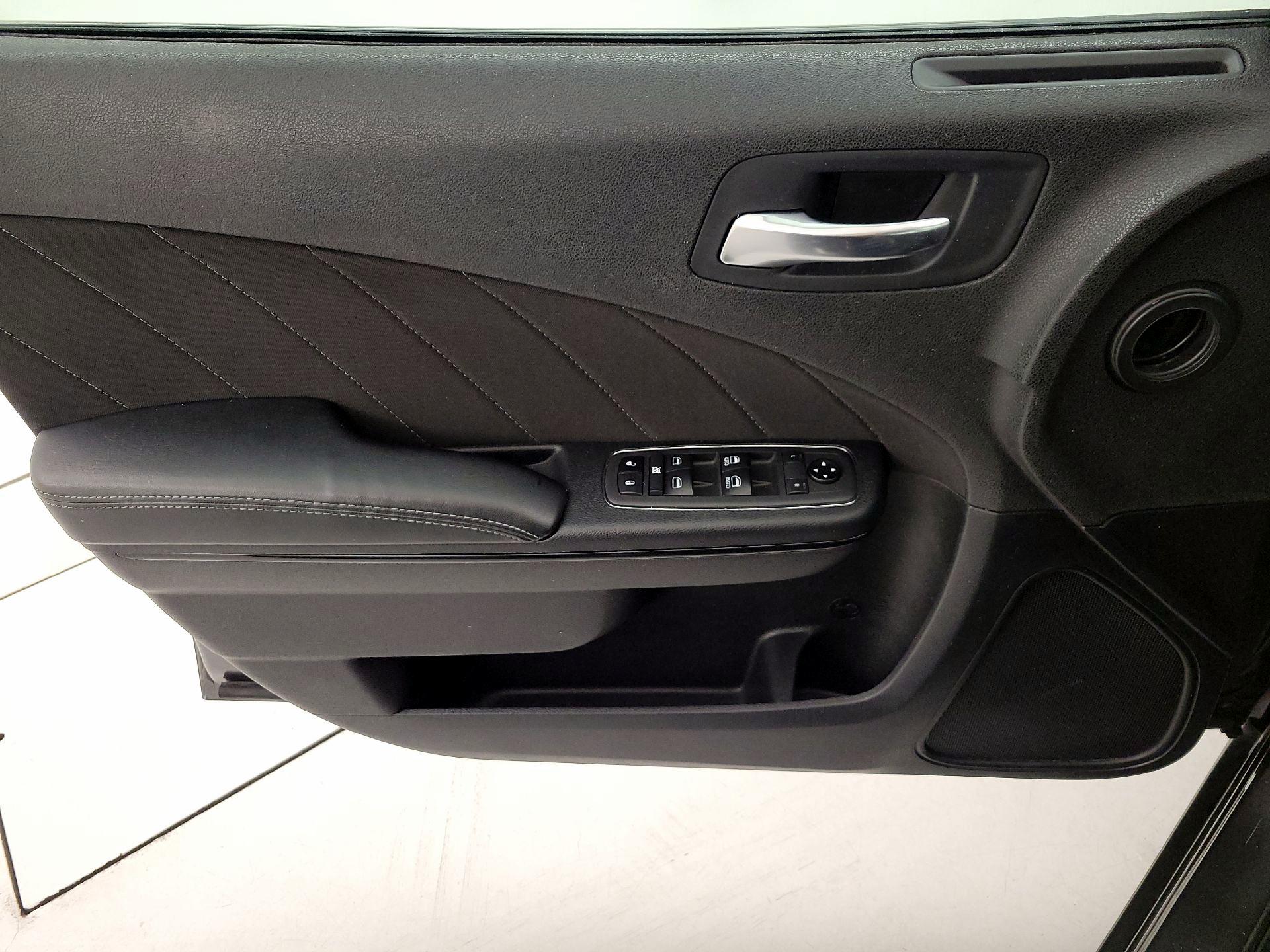 Thumbnail: 2021 Dodge Charger - 12