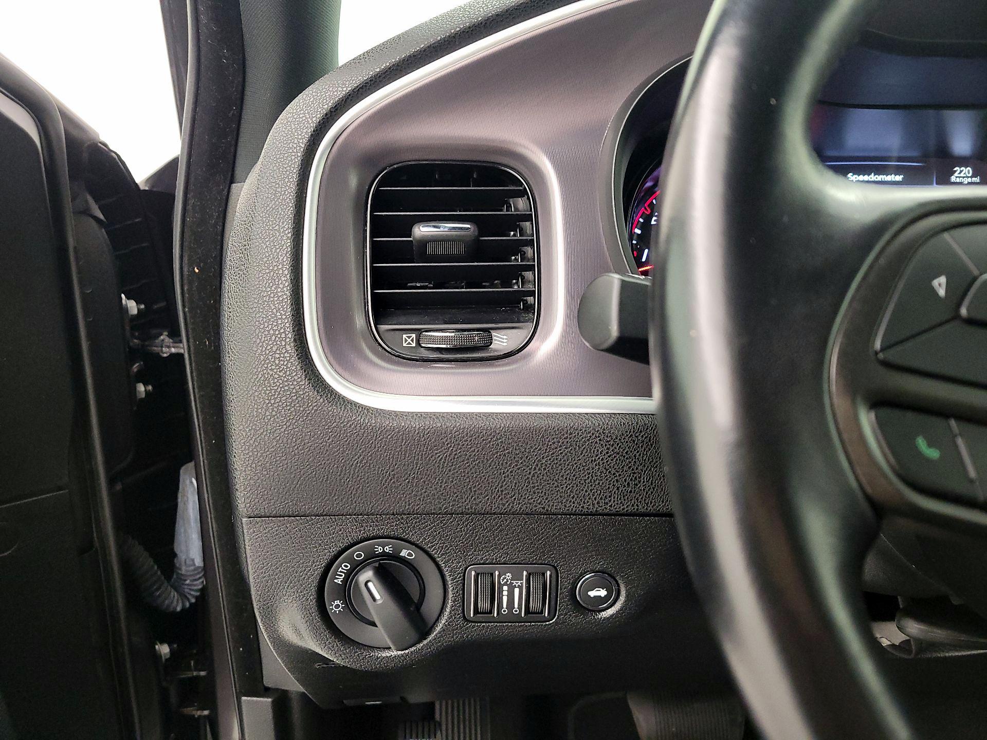 Thumbnail: 2021 Dodge Charger - 13