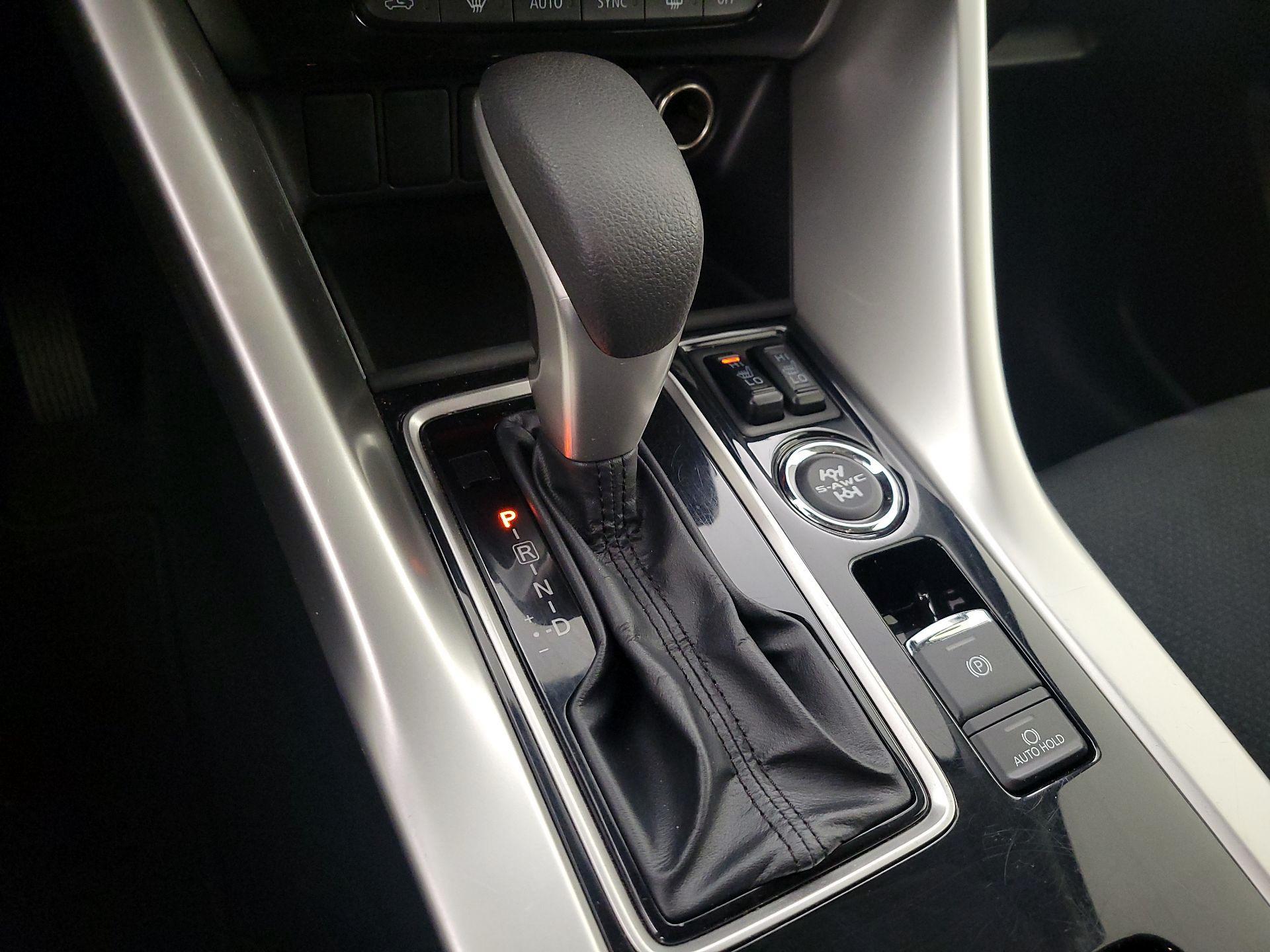 Thumbnail: 2024 Mitsubishi Eclipse Cross - 18