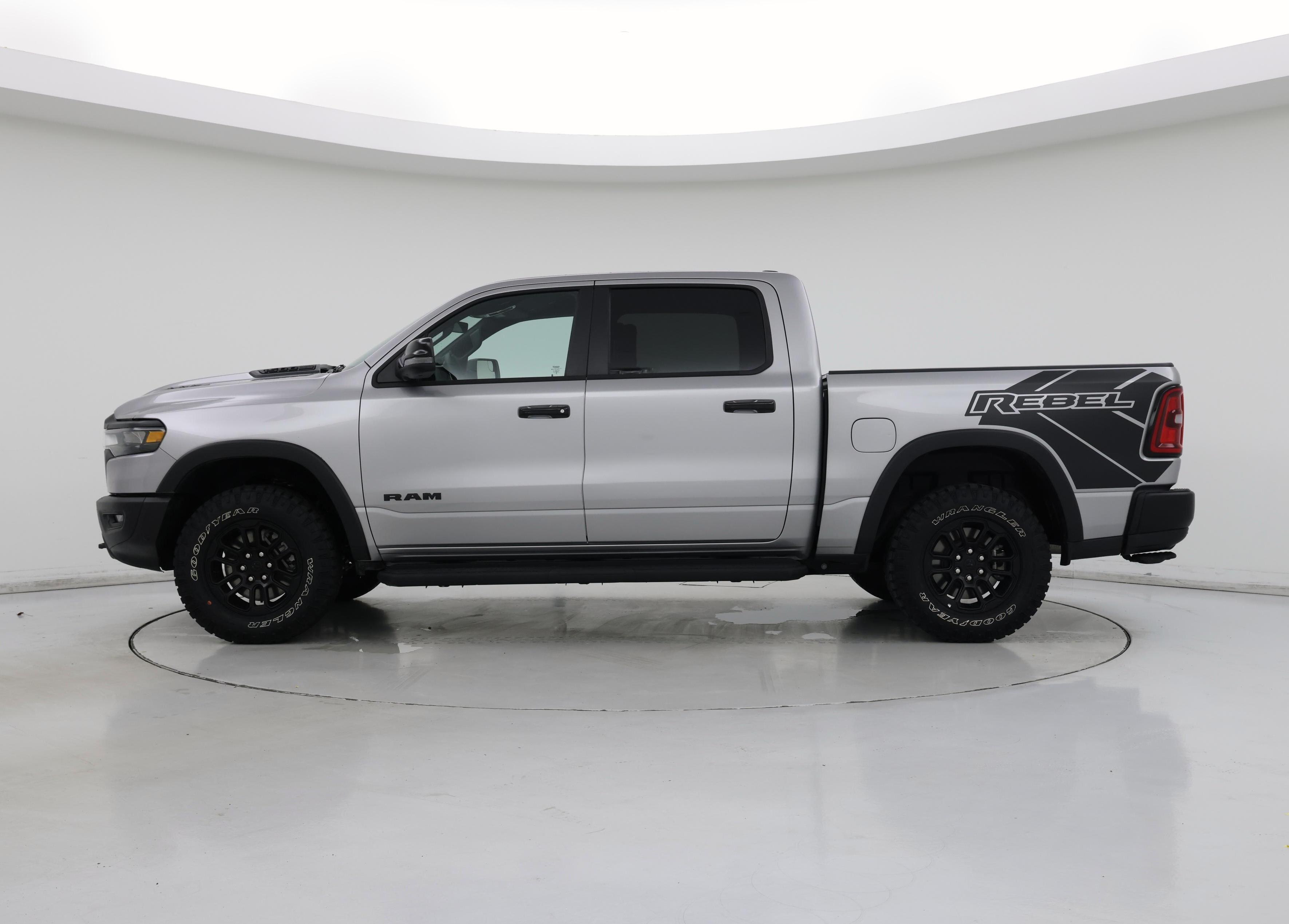 Thumbnail: 2025 RAM 1500 - 3