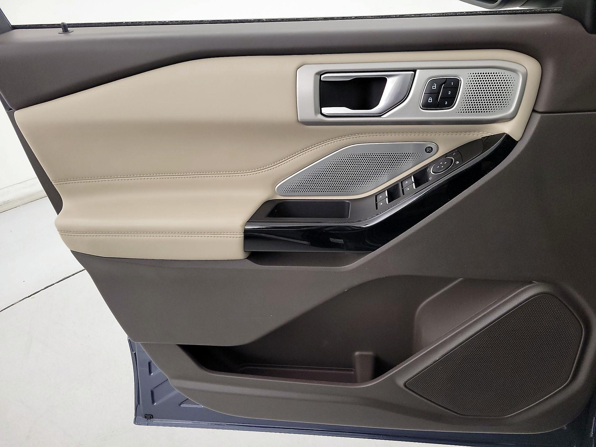 Thumbnail: 2021 Ford Explorer - 12