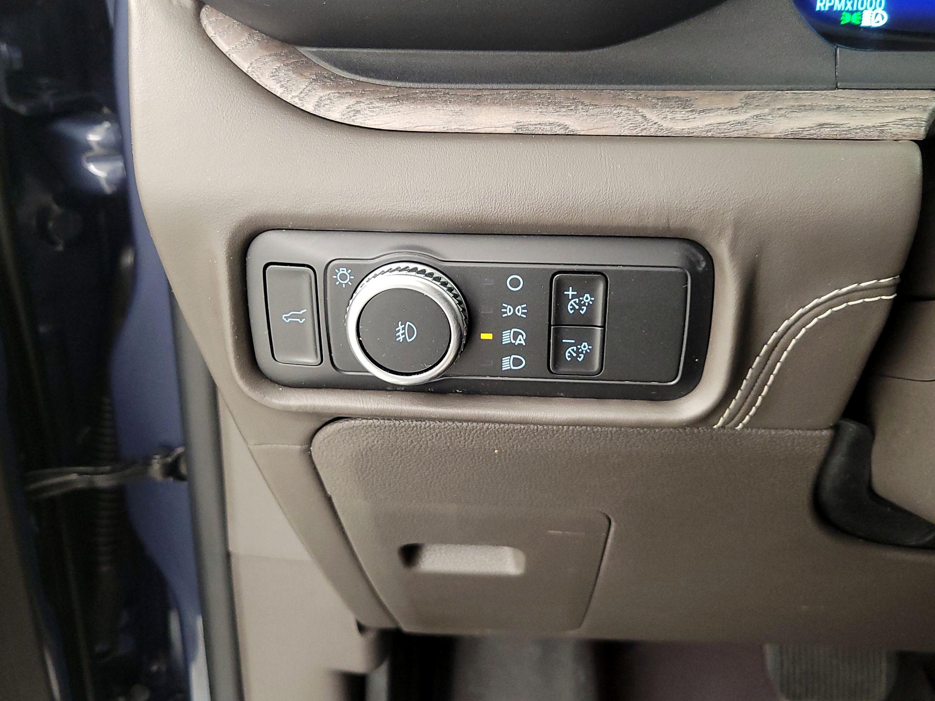 Thumbnail: 2021 Ford Explorer - 13