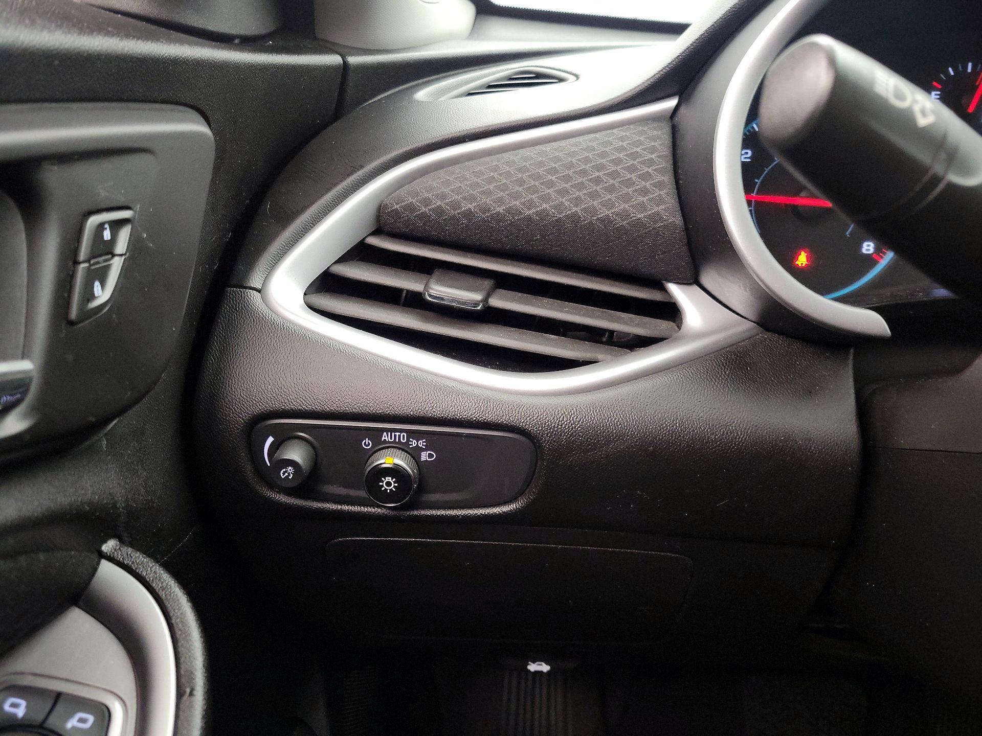 Thumbnail: 2023 Chevrolet Malibu - 13