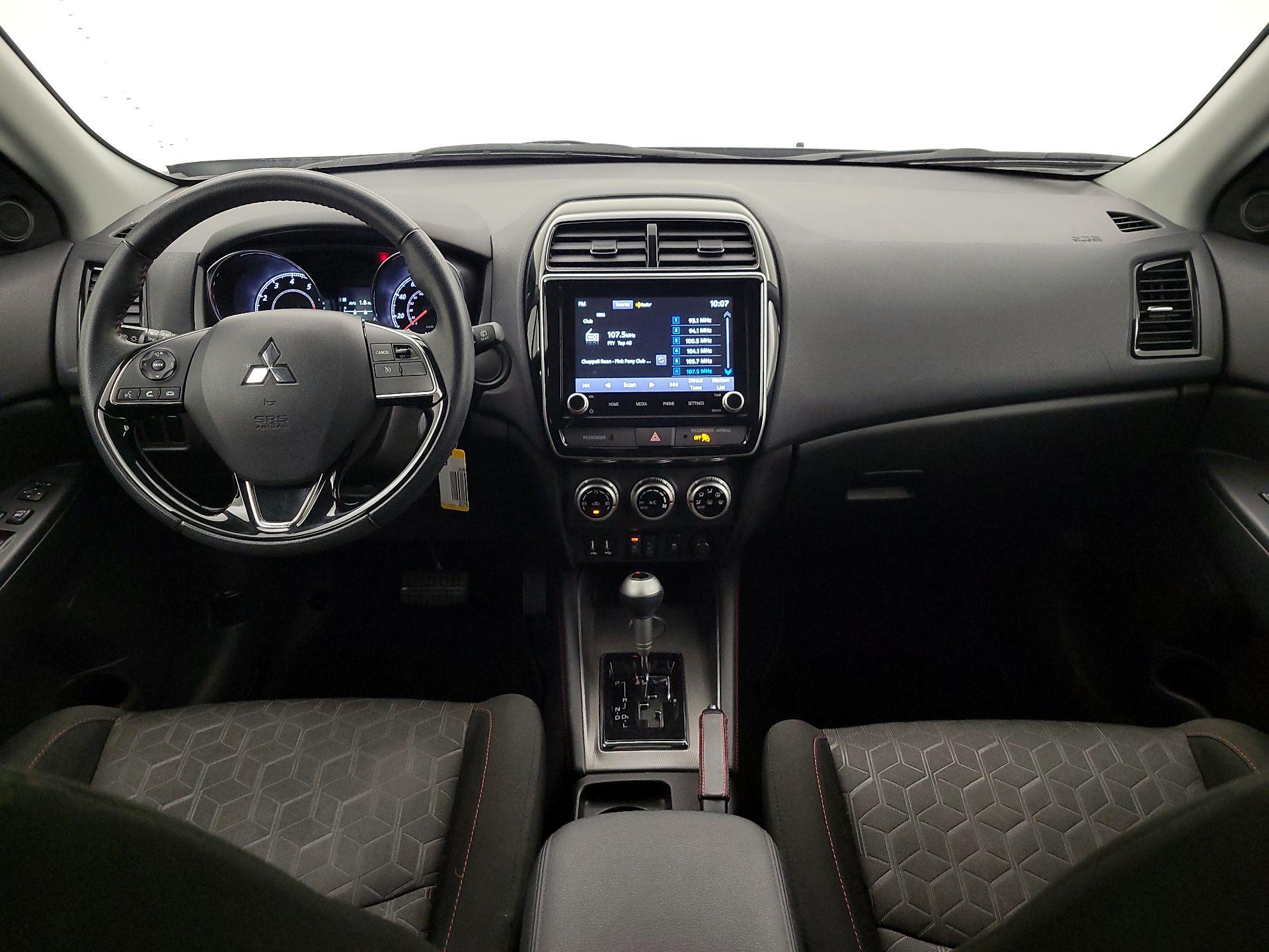 Thumbnail: 2022 Mitsubishi Outlander Sport - 9