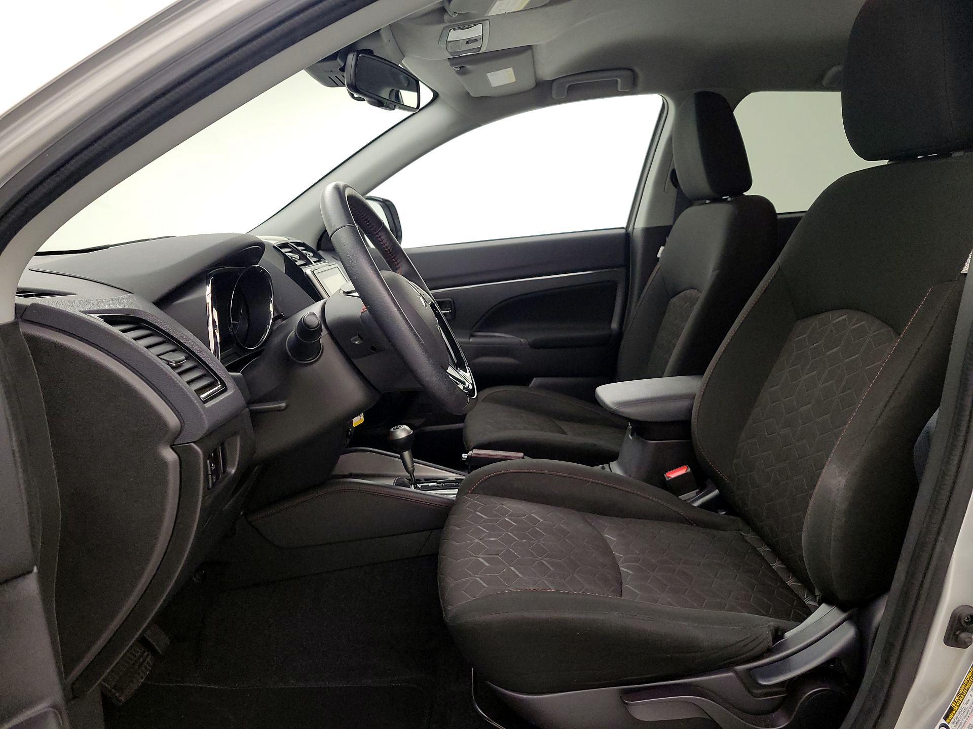 Thumbnail: 2022 Mitsubishi Outlander Sport - 11