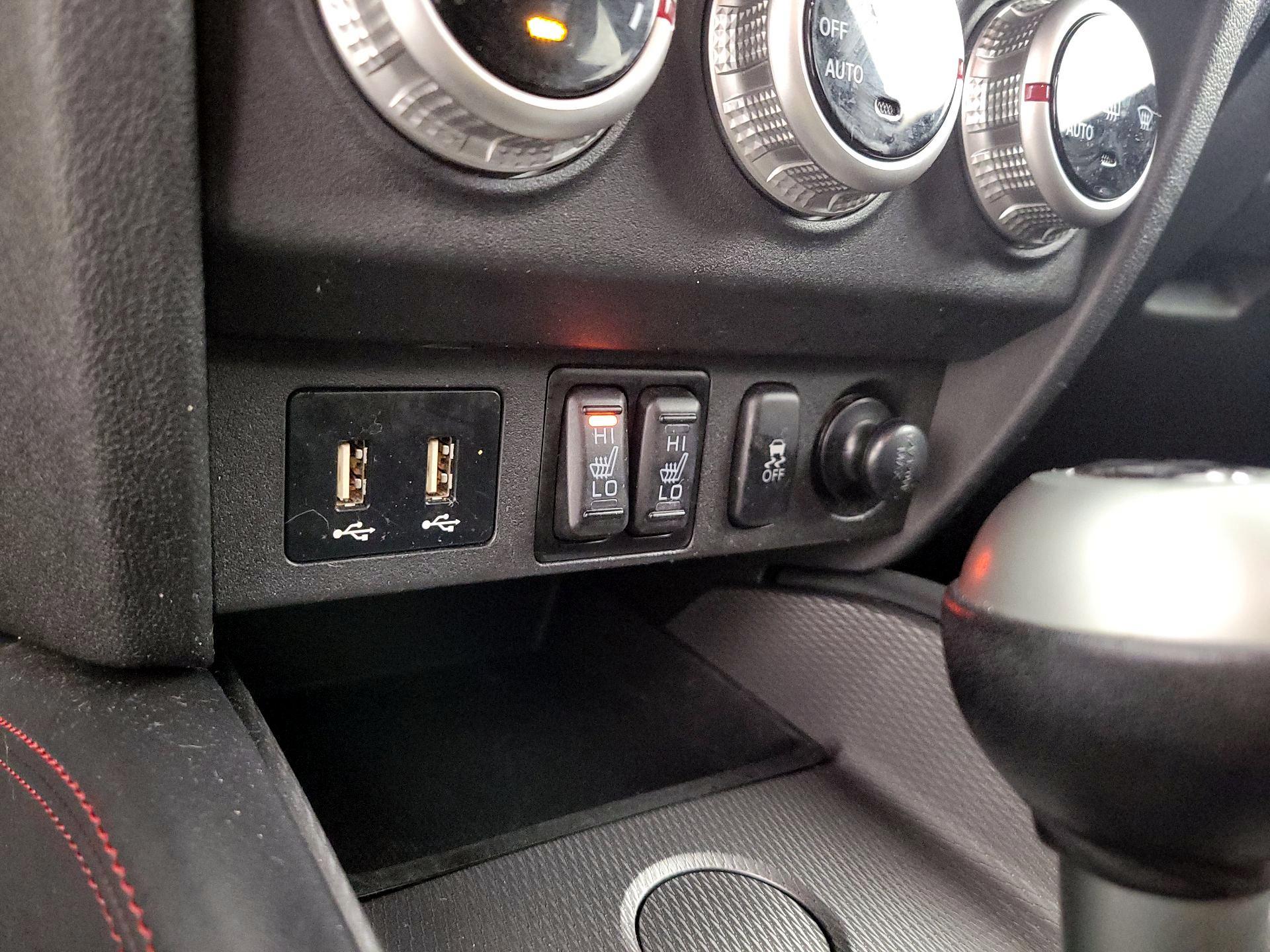 Thumbnail: 2022 Mitsubishi Outlander Sport - 18