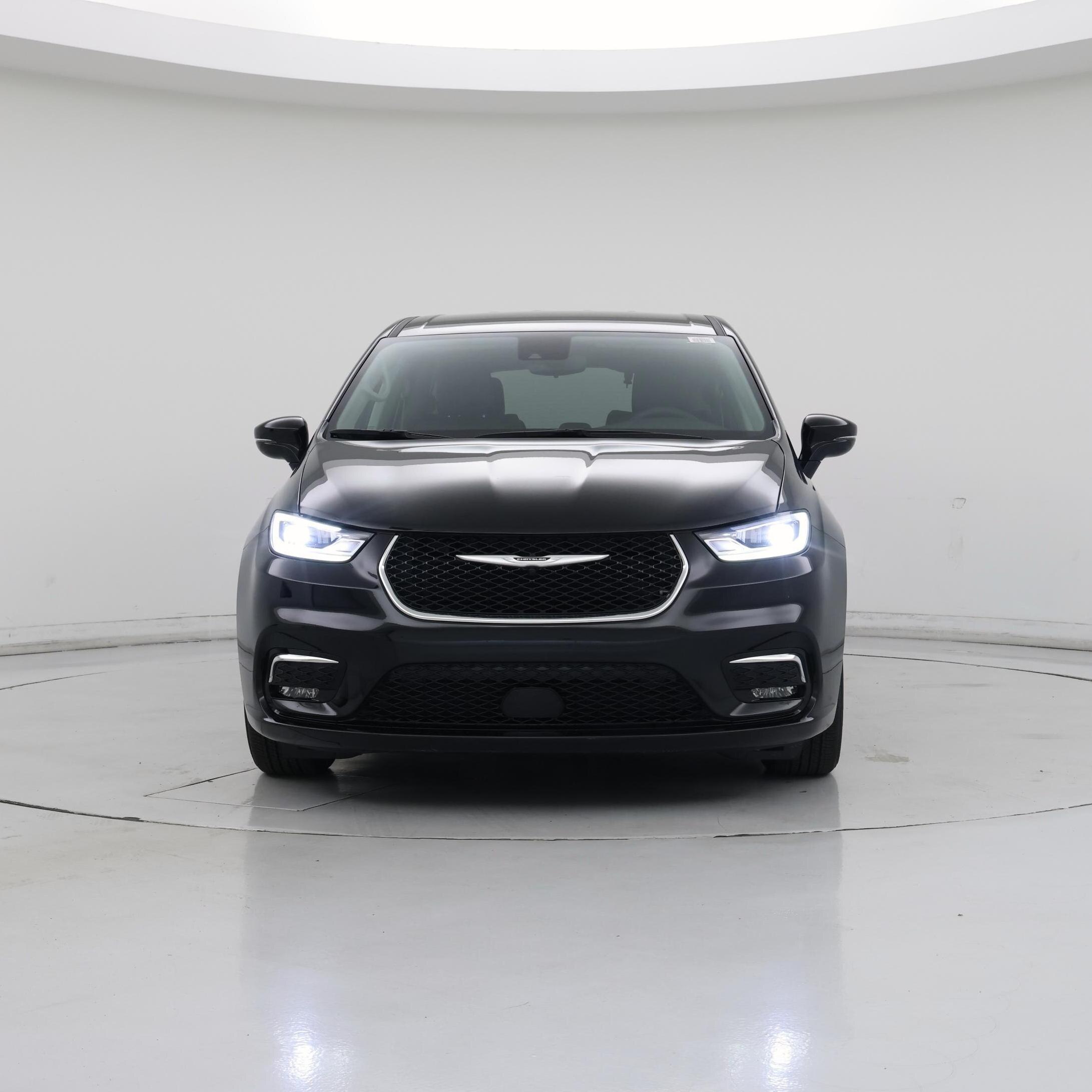 Thumbnail: 2024 Chrysler Pacifica - 5