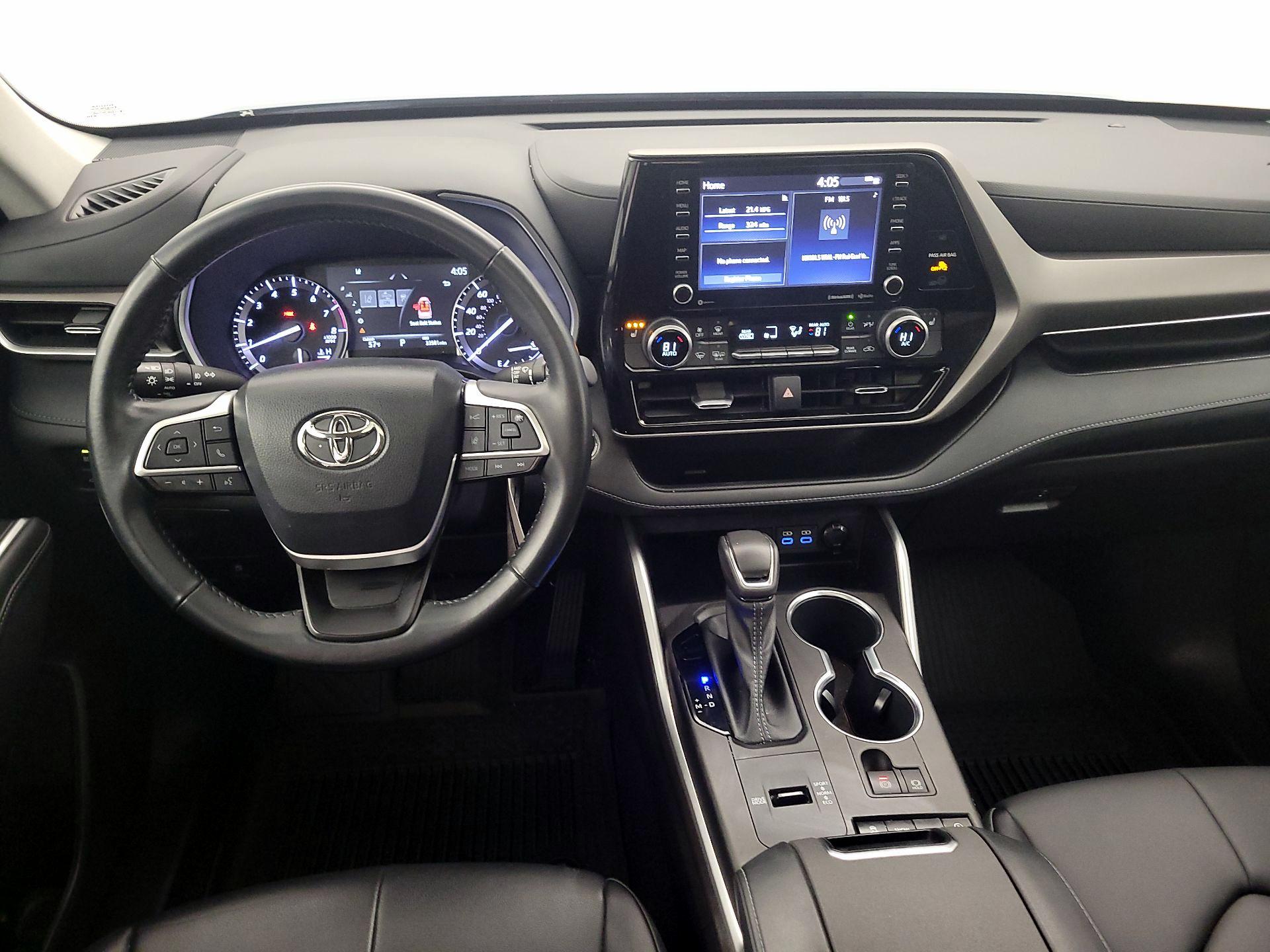 Thumbnail: 2022 Toyota Highlander - 9