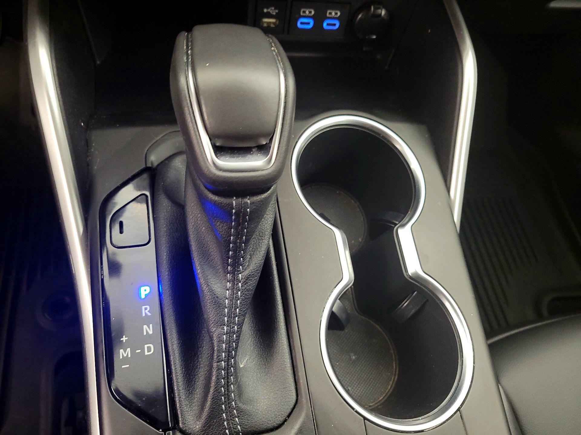 Thumbnail: 2022 Toyota Highlander - 17