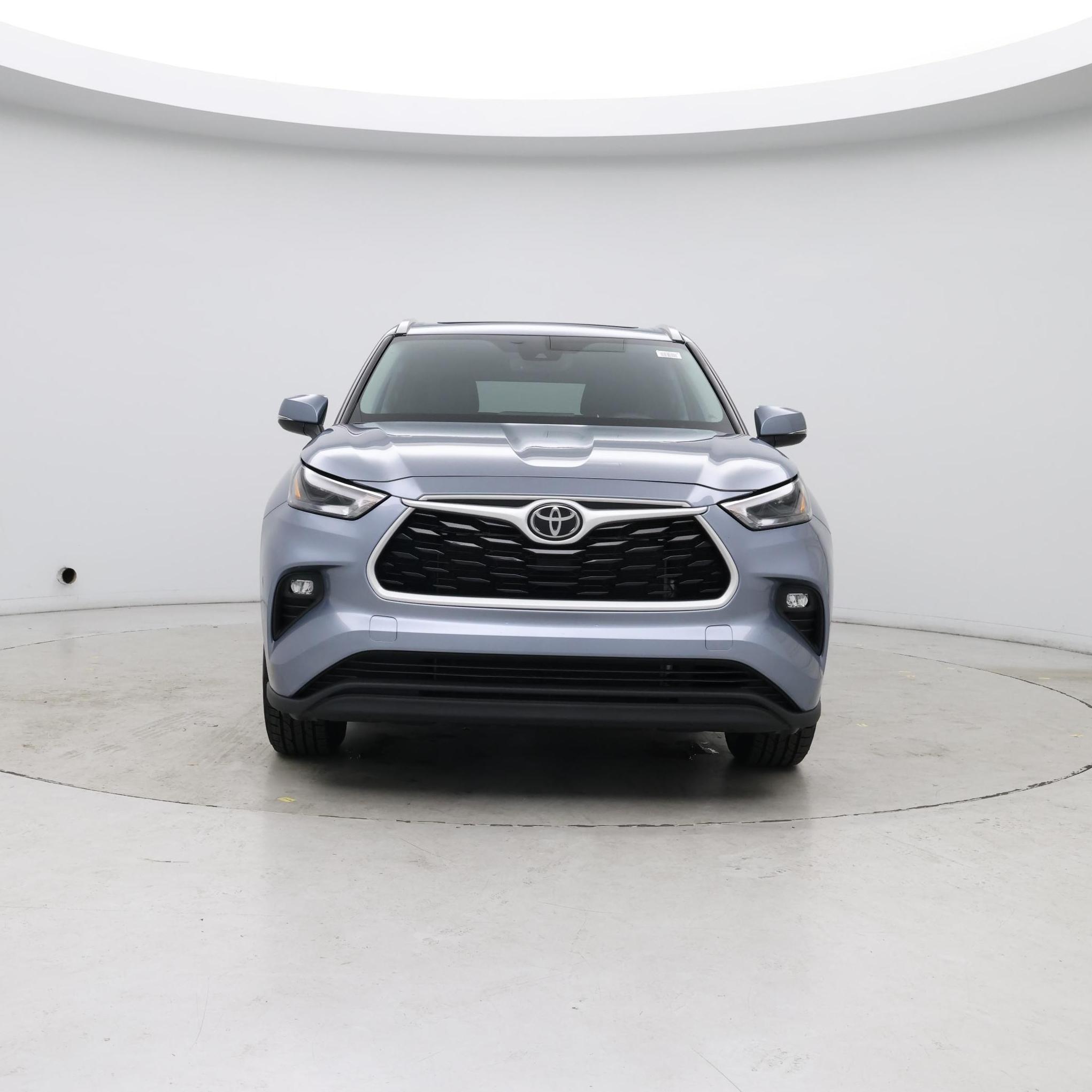 Thumbnail: 2022 Toyota Highlander - 5