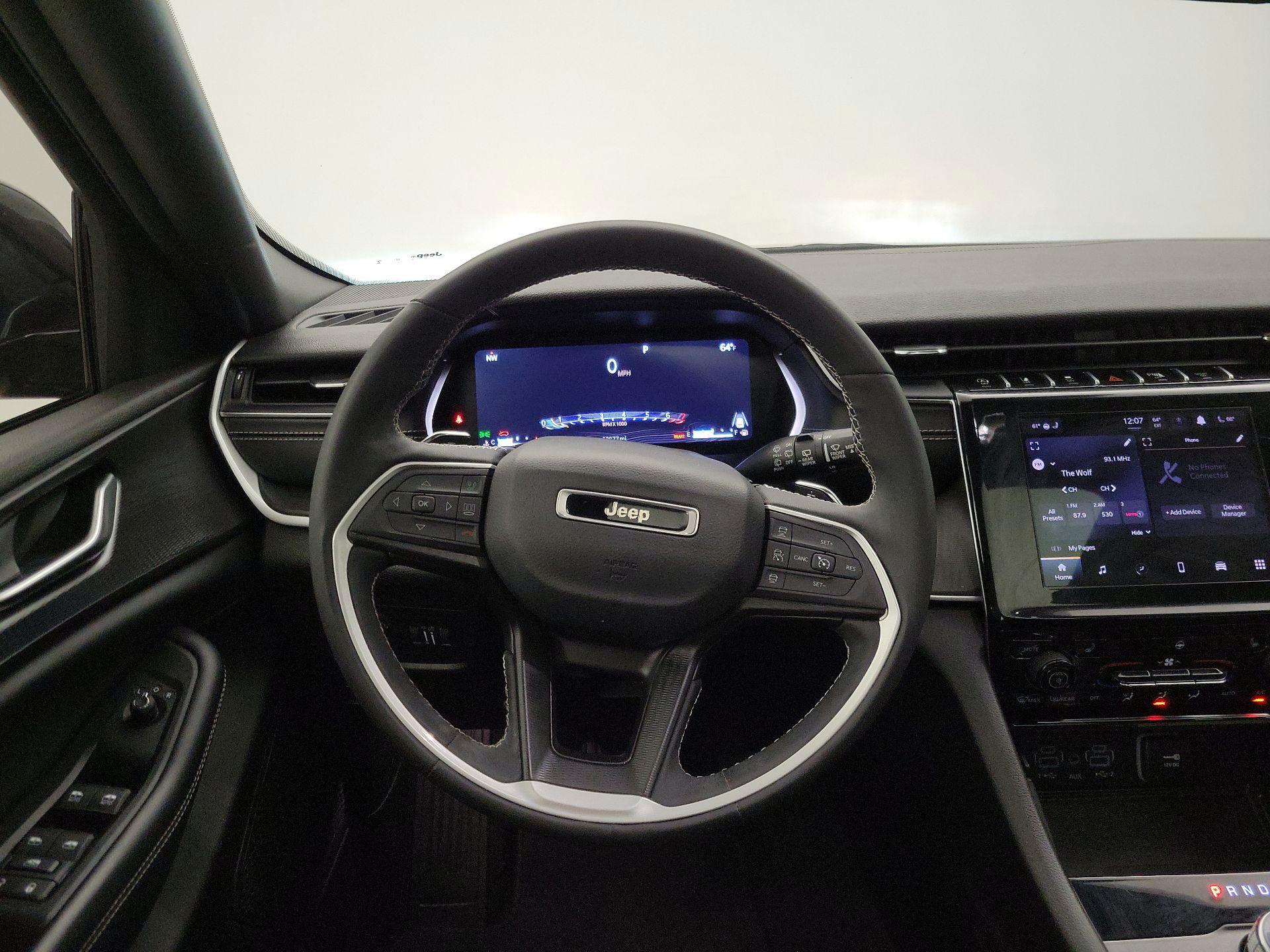 Thumbnail: 2023 Jeep Grand Cherokee L - 10