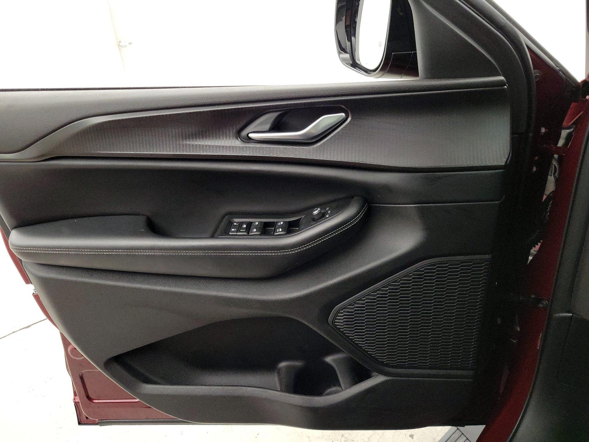 Thumbnail: 2023 Jeep Grand Cherokee L - 12