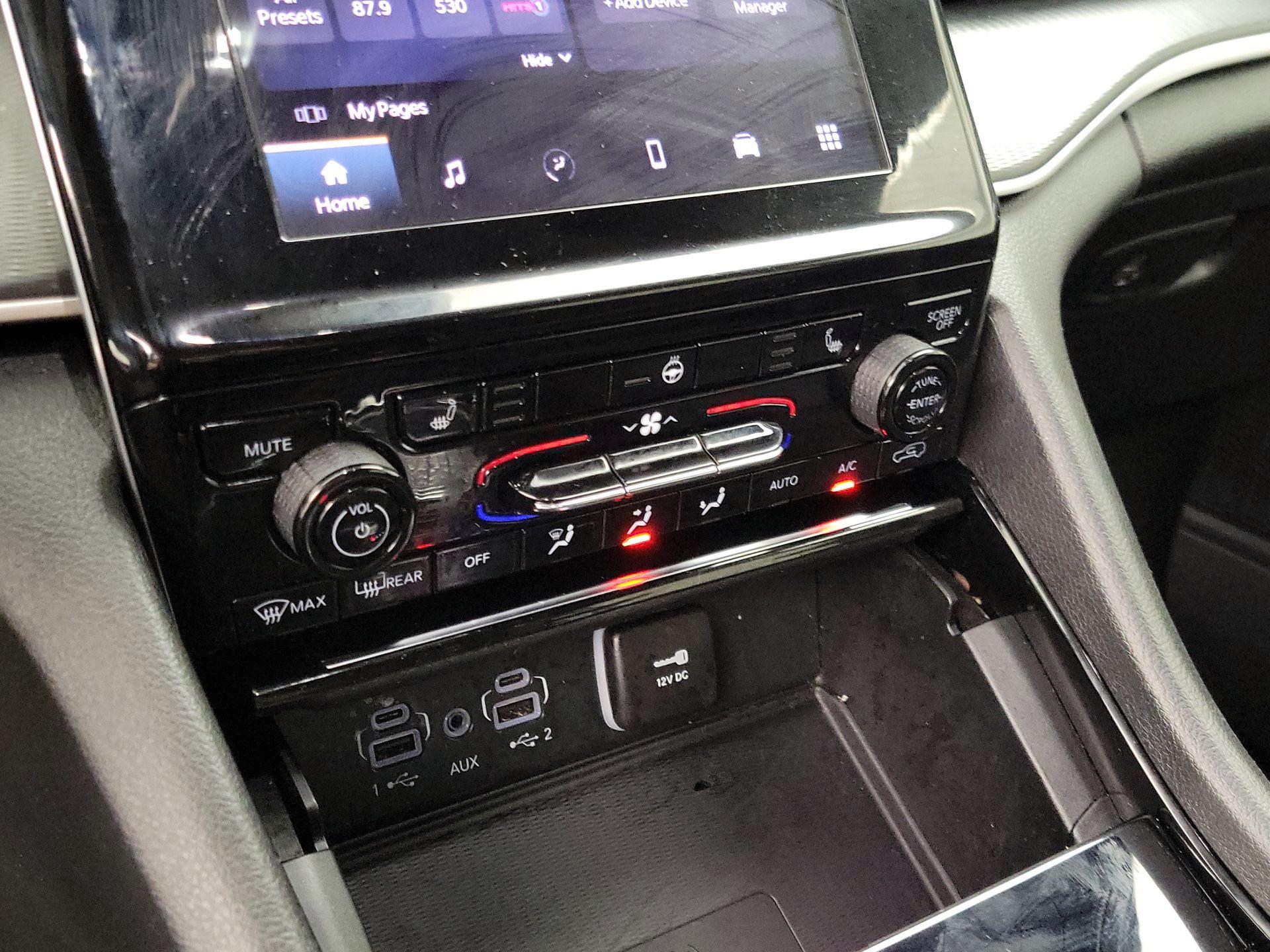 Thumbnail: 2023 Jeep Grand Cherokee L - 16