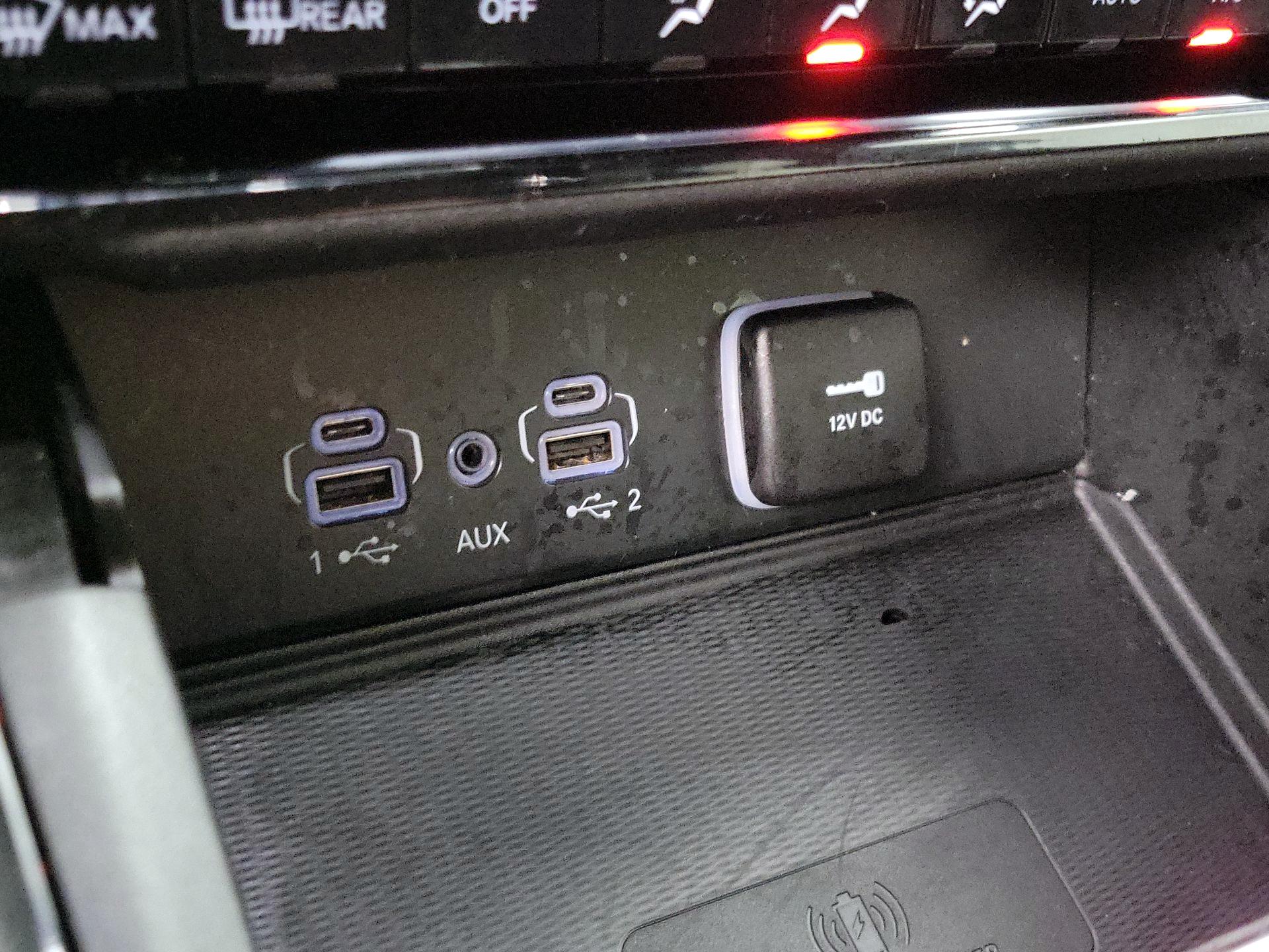 Thumbnail: 2023 Jeep Grand Cherokee L - 18