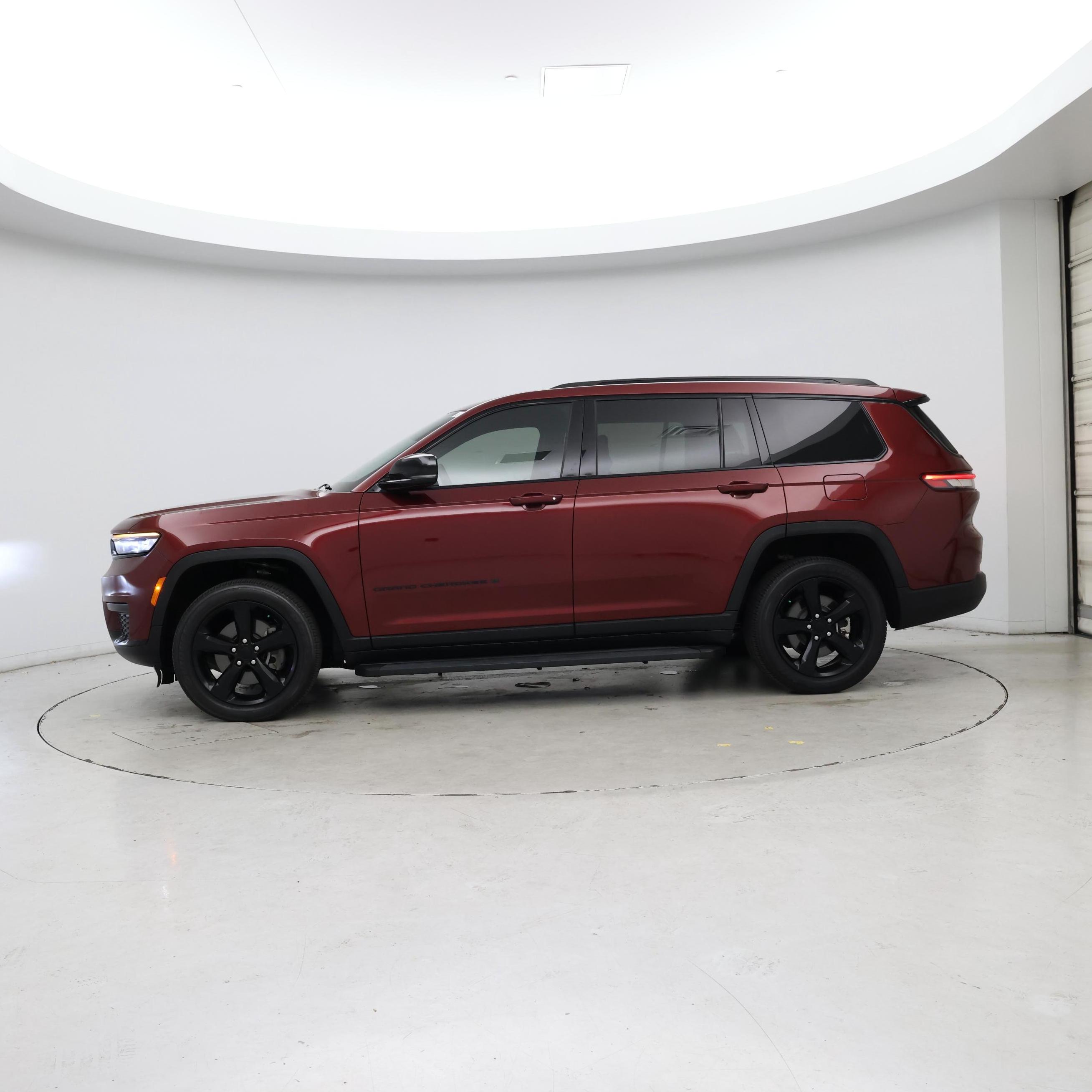 Thumbnail: 2023 Jeep Grand Cherokee L - 3
