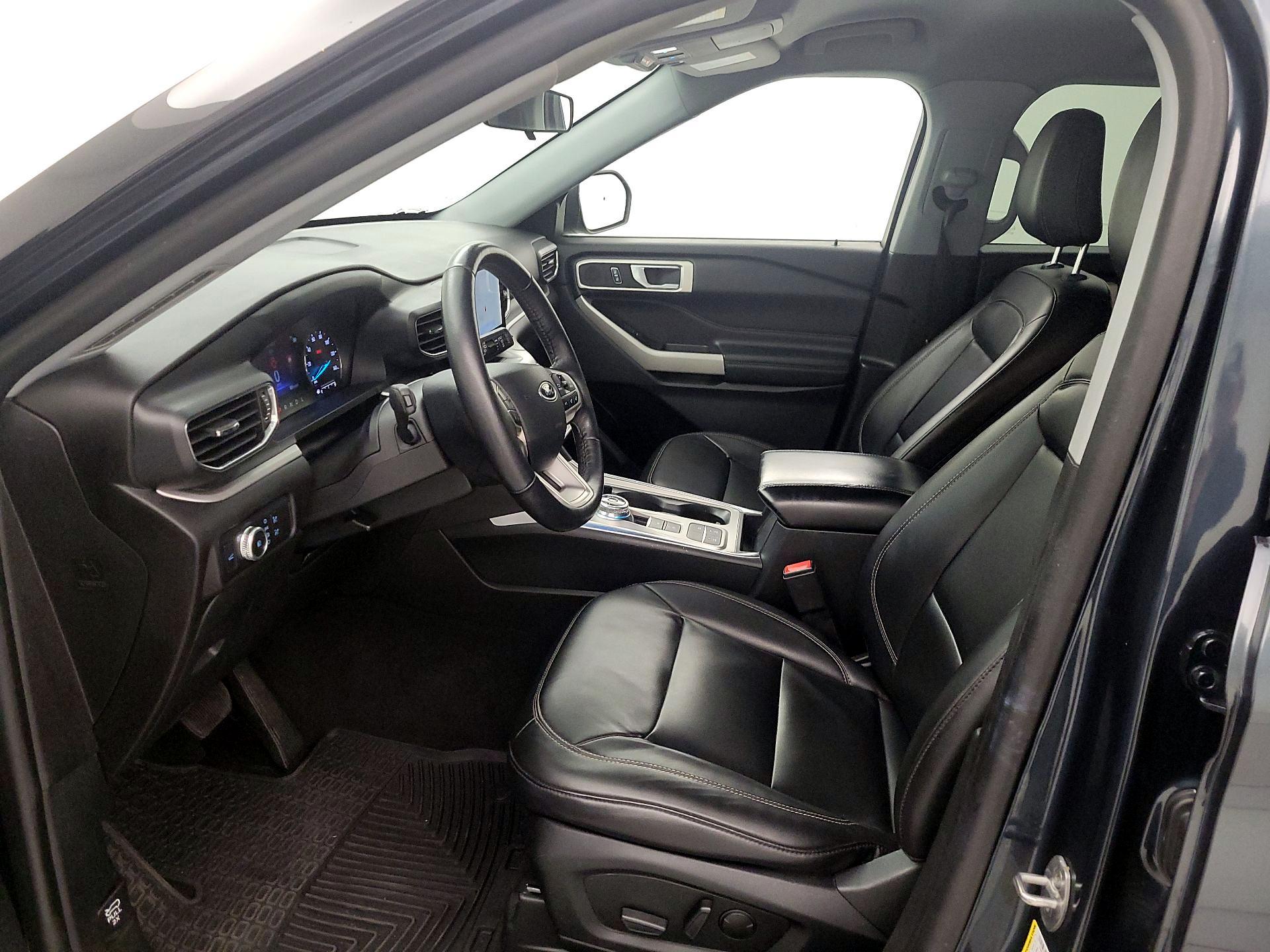 Thumbnail: 2022 Ford Explorer - 11