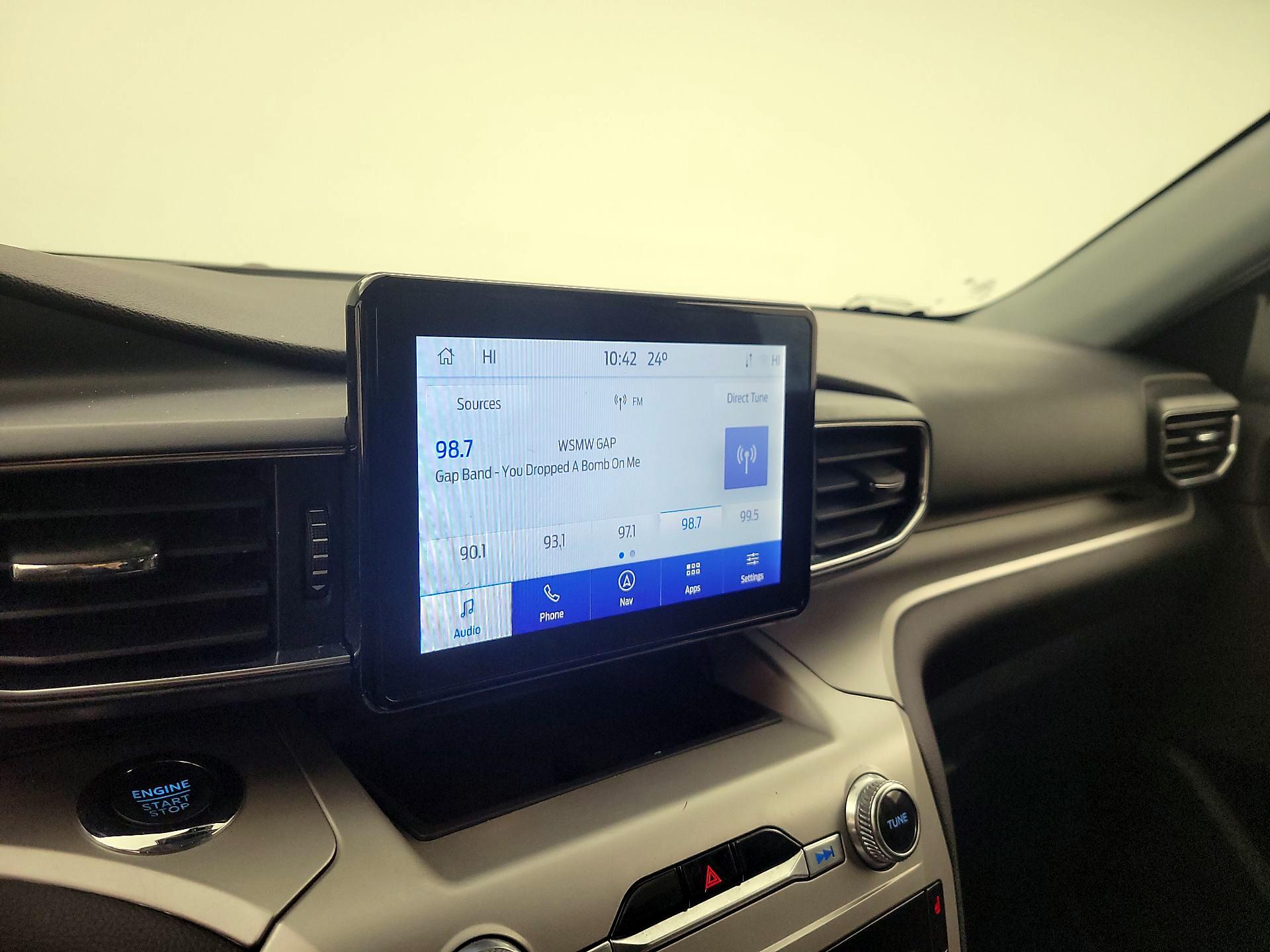 Thumbnail: 2022 Ford Explorer - 16