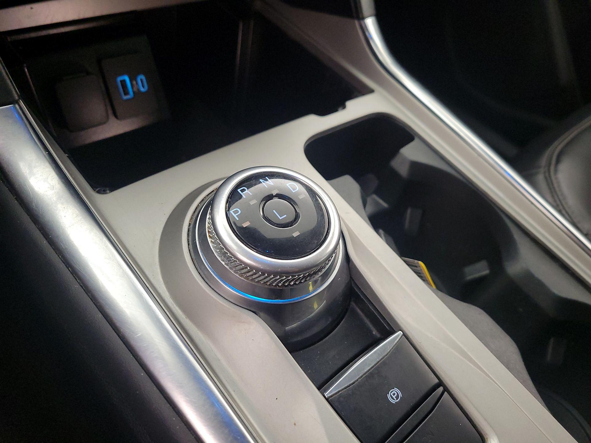 Thumbnail: 2022 Ford Explorer - 18