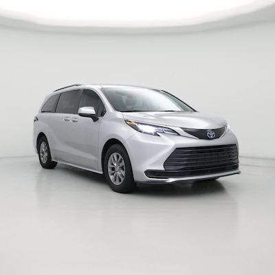 2023 Toyota Sienna Hybrid LE