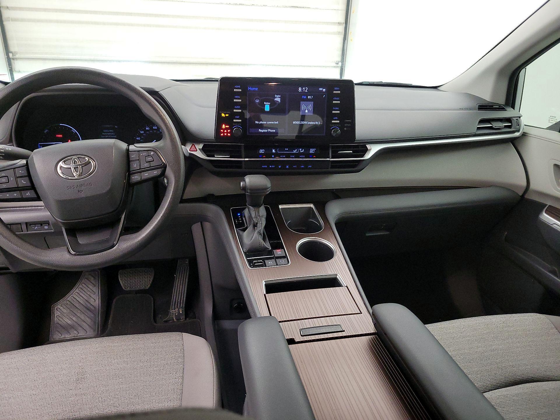 Thumbnail: 2023 Toyota Sienna - 9