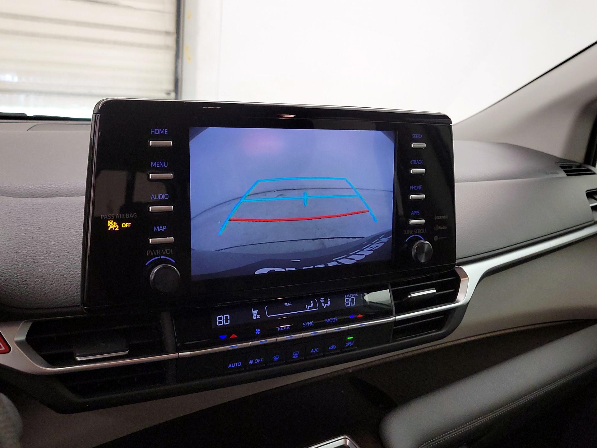 Thumbnail: 2023 Toyota Sienna - 14