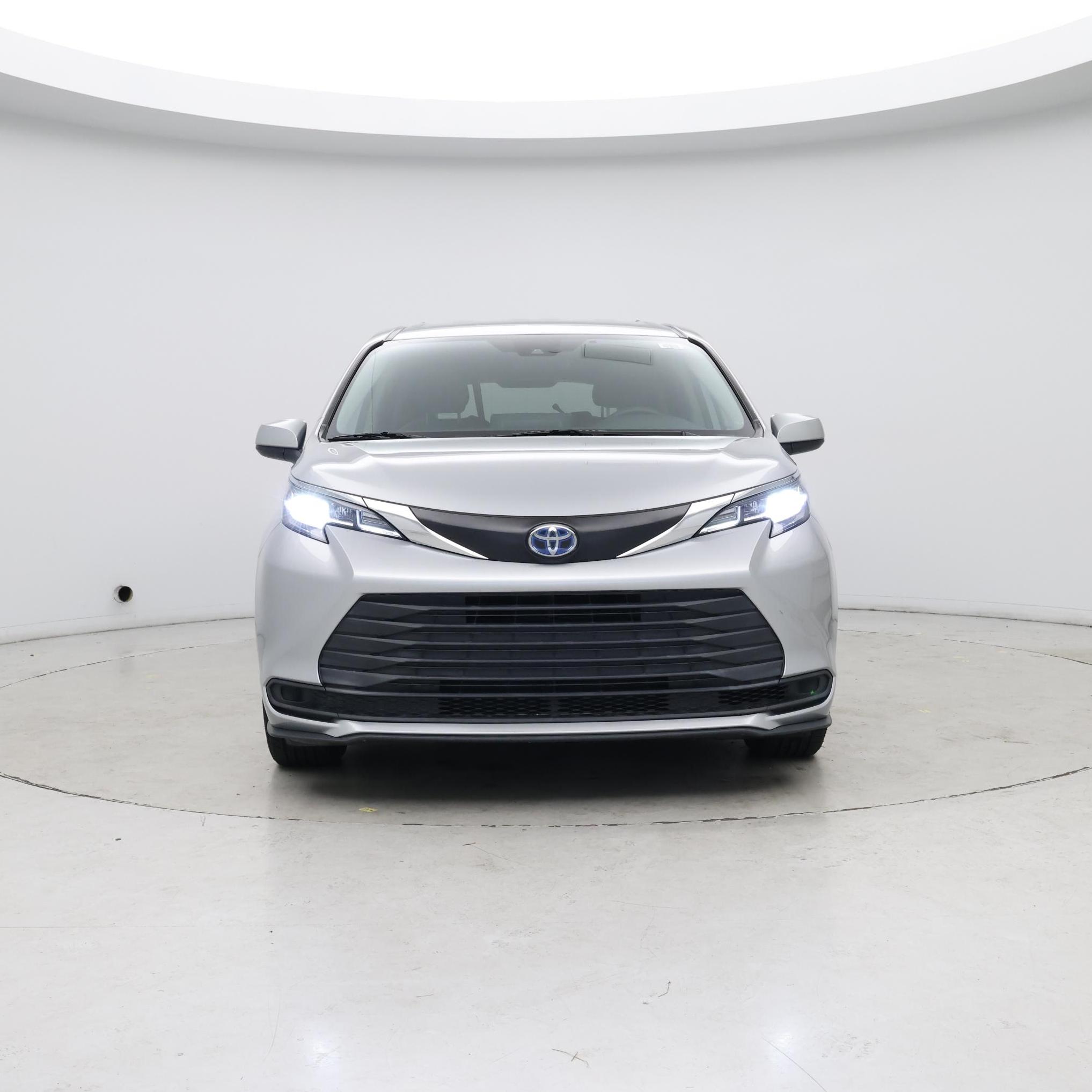 Thumbnail: 2023 Toyota Sienna - 5