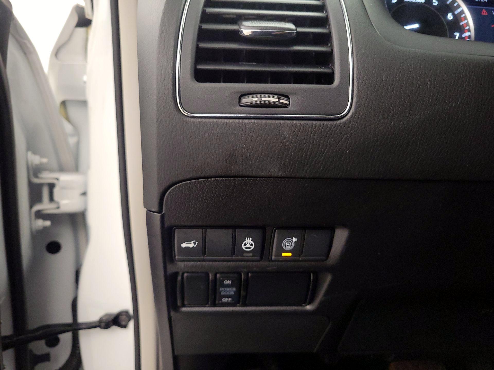 Thumbnail: 2023 Nissan Armada - 13