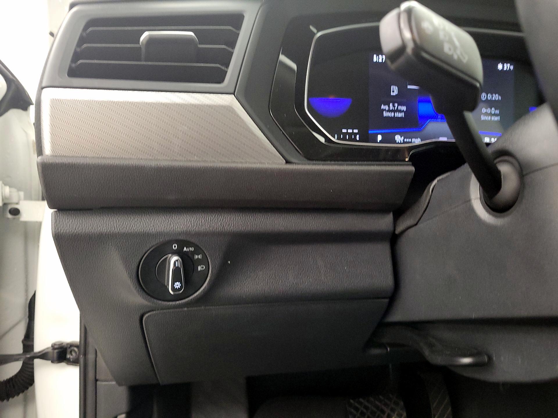 Thumbnail: 2024 Volkswagen Jetta - 13