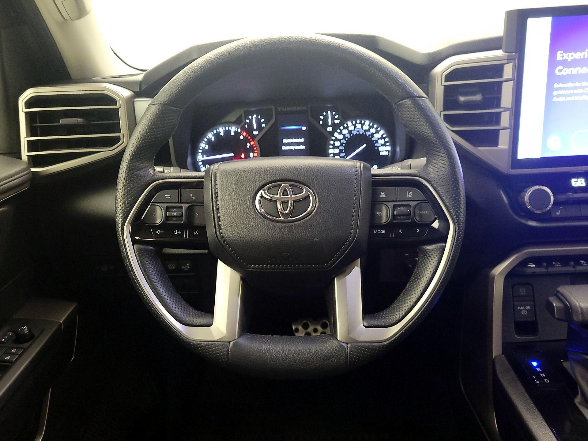 Thumbnail: 2022 Toyota Tundra - 10