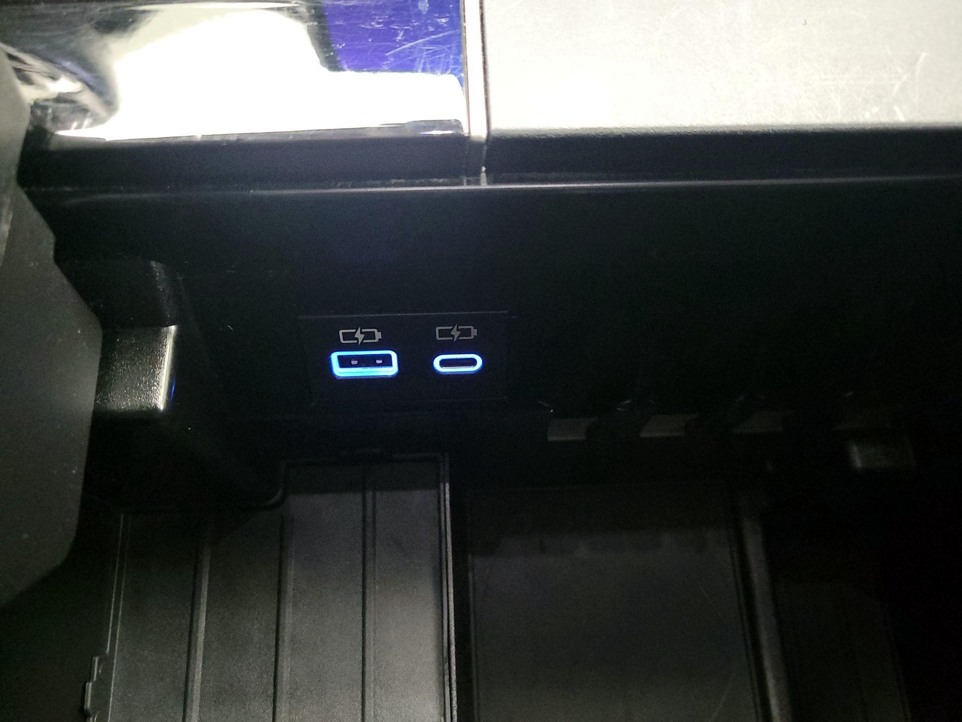 Thumbnail: 2022 Toyota Tundra - 19