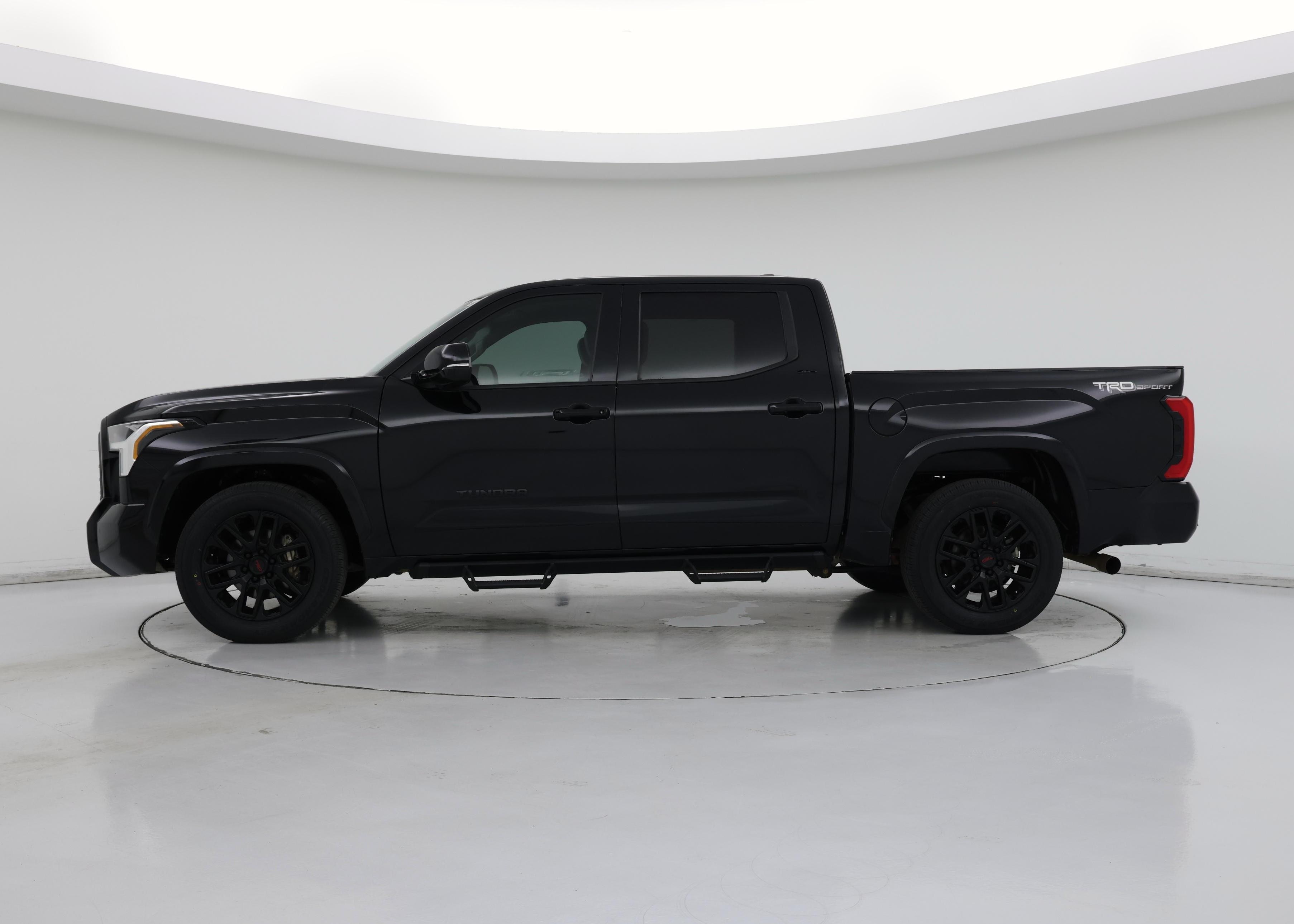 Thumbnail: 2022 Toyota Tundra - 3