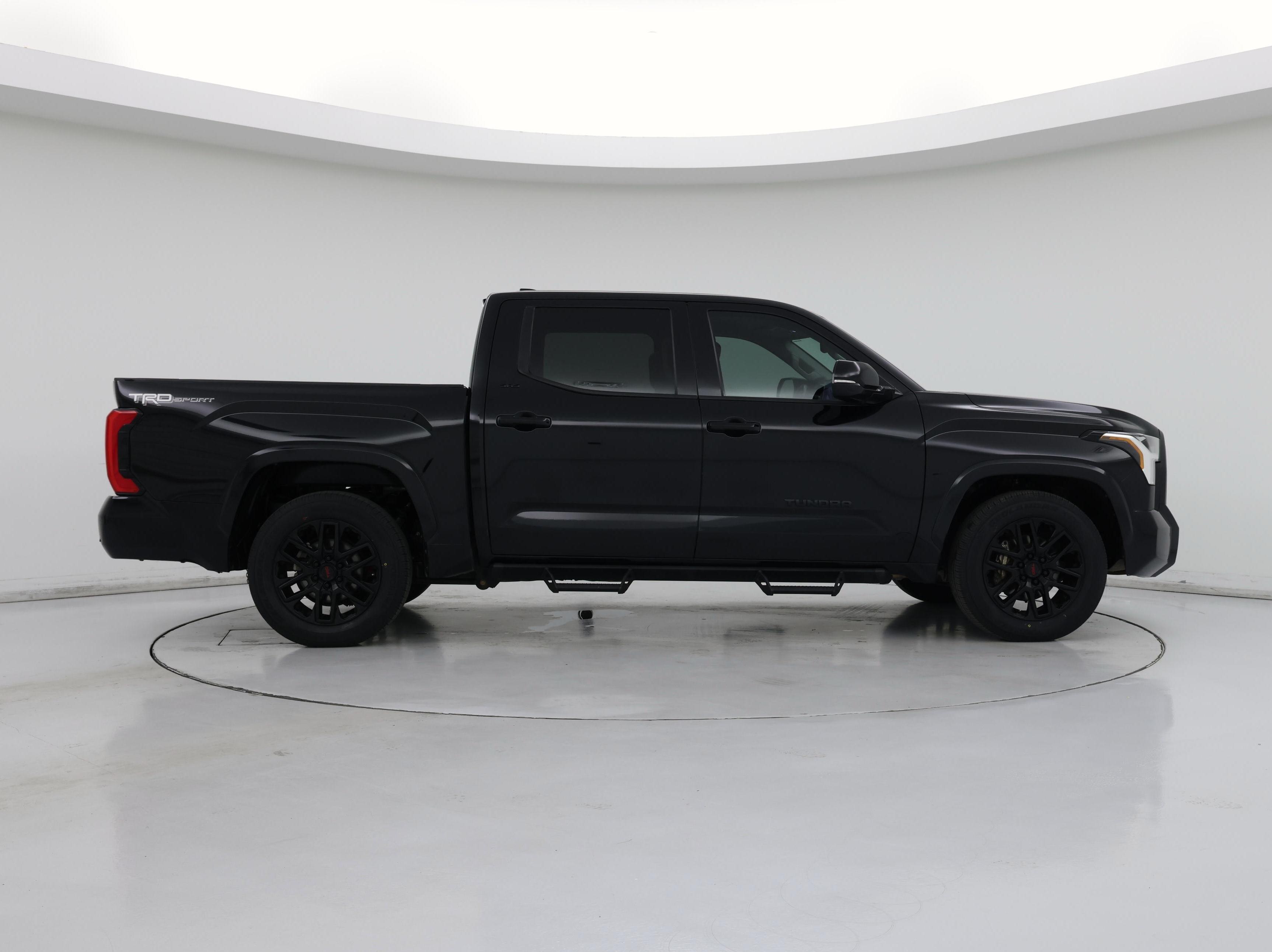 Thumbnail: 2022 Toyota Tundra - 7