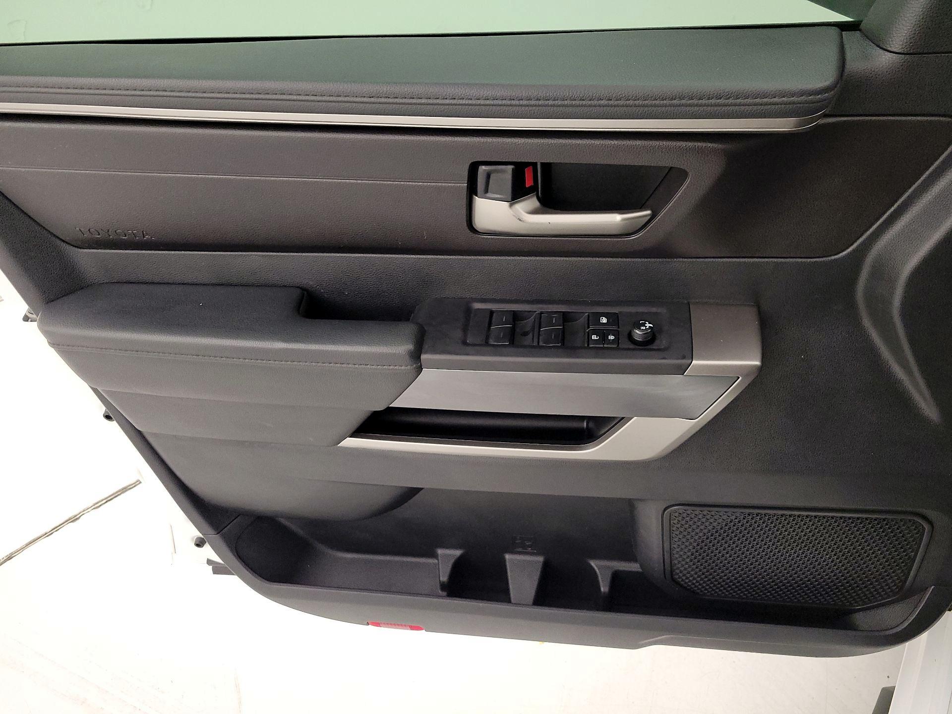 Thumbnail: 2022 Toyota Tundra - 12