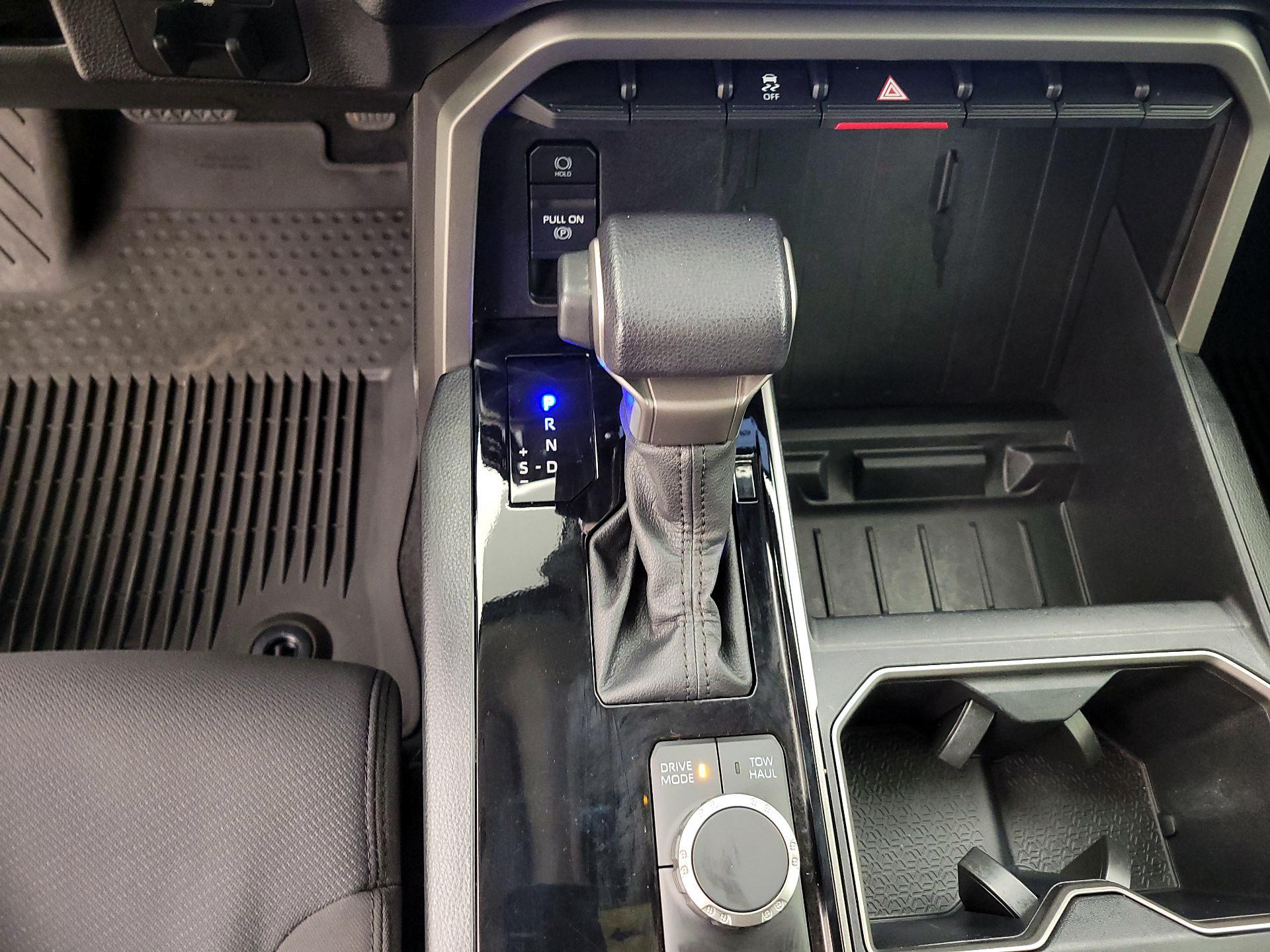 Thumbnail: 2022 Toyota Tundra - 17