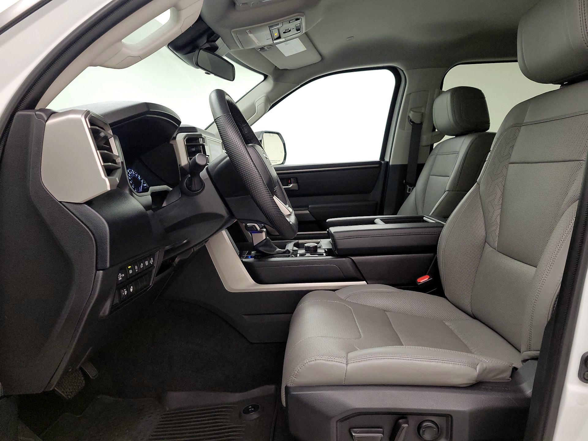 Thumbnail: 2024 Toyota Tundra - 11